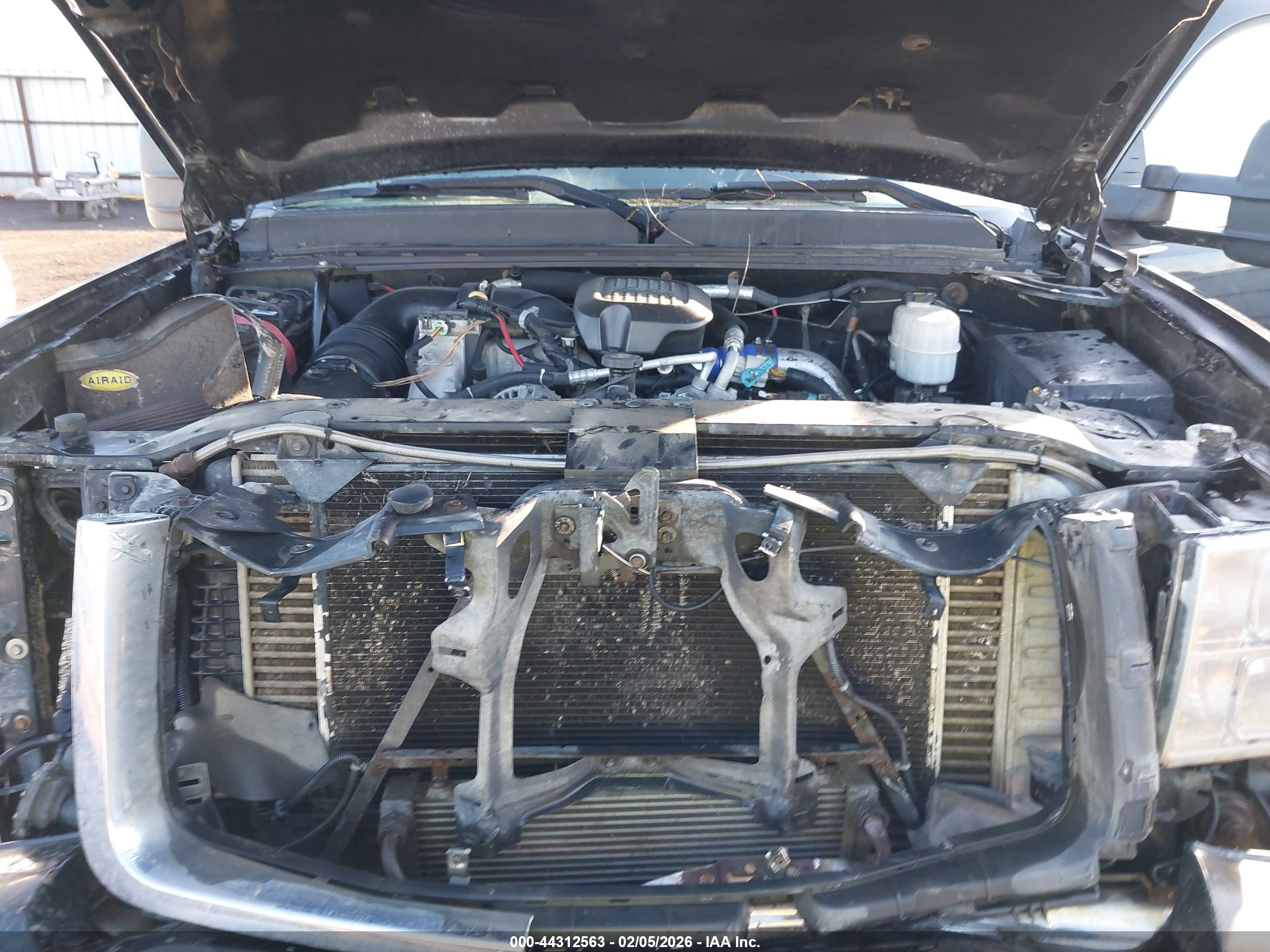 GMC SIERRA image 10