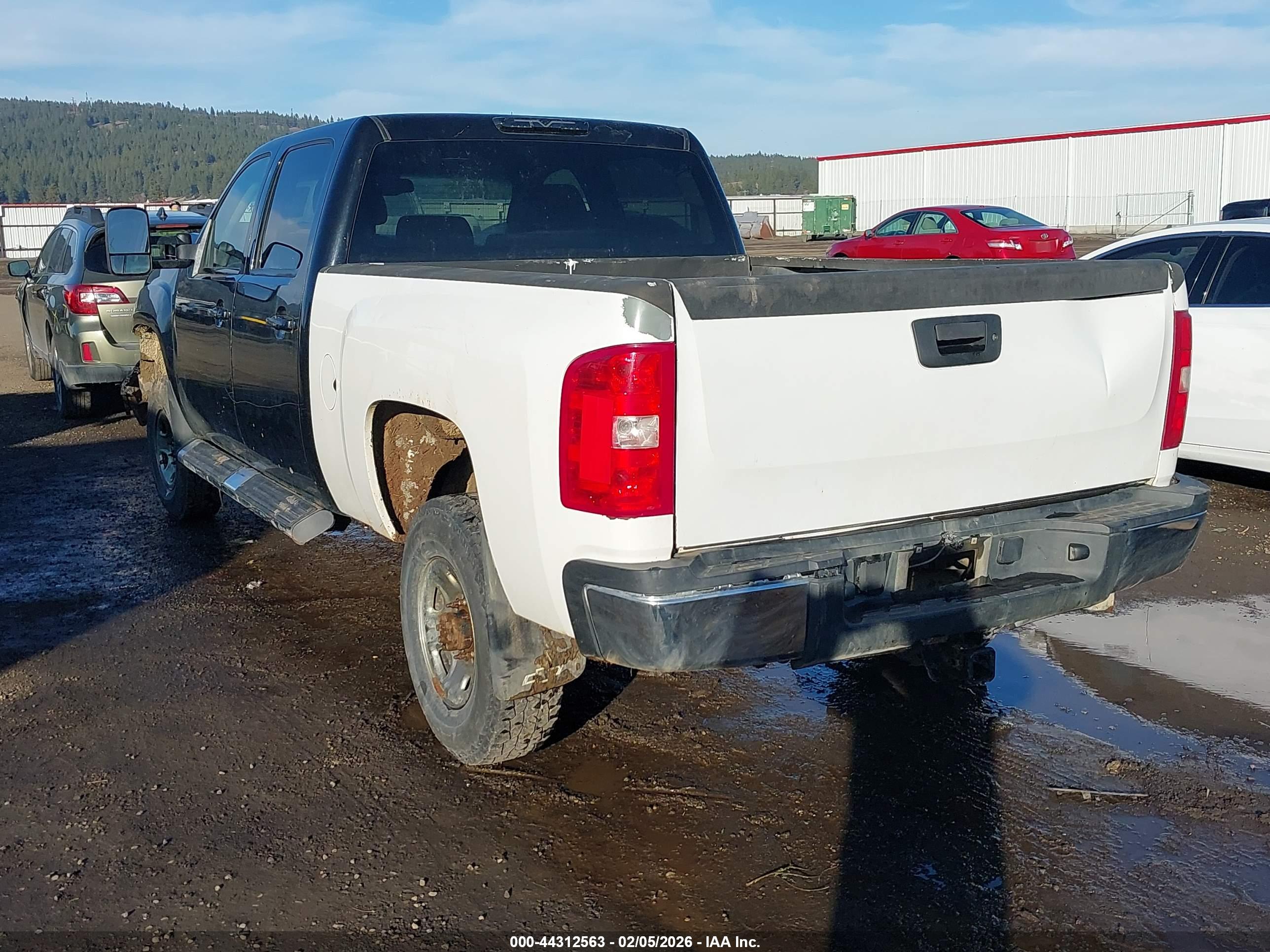 GMC SIERRA image 3