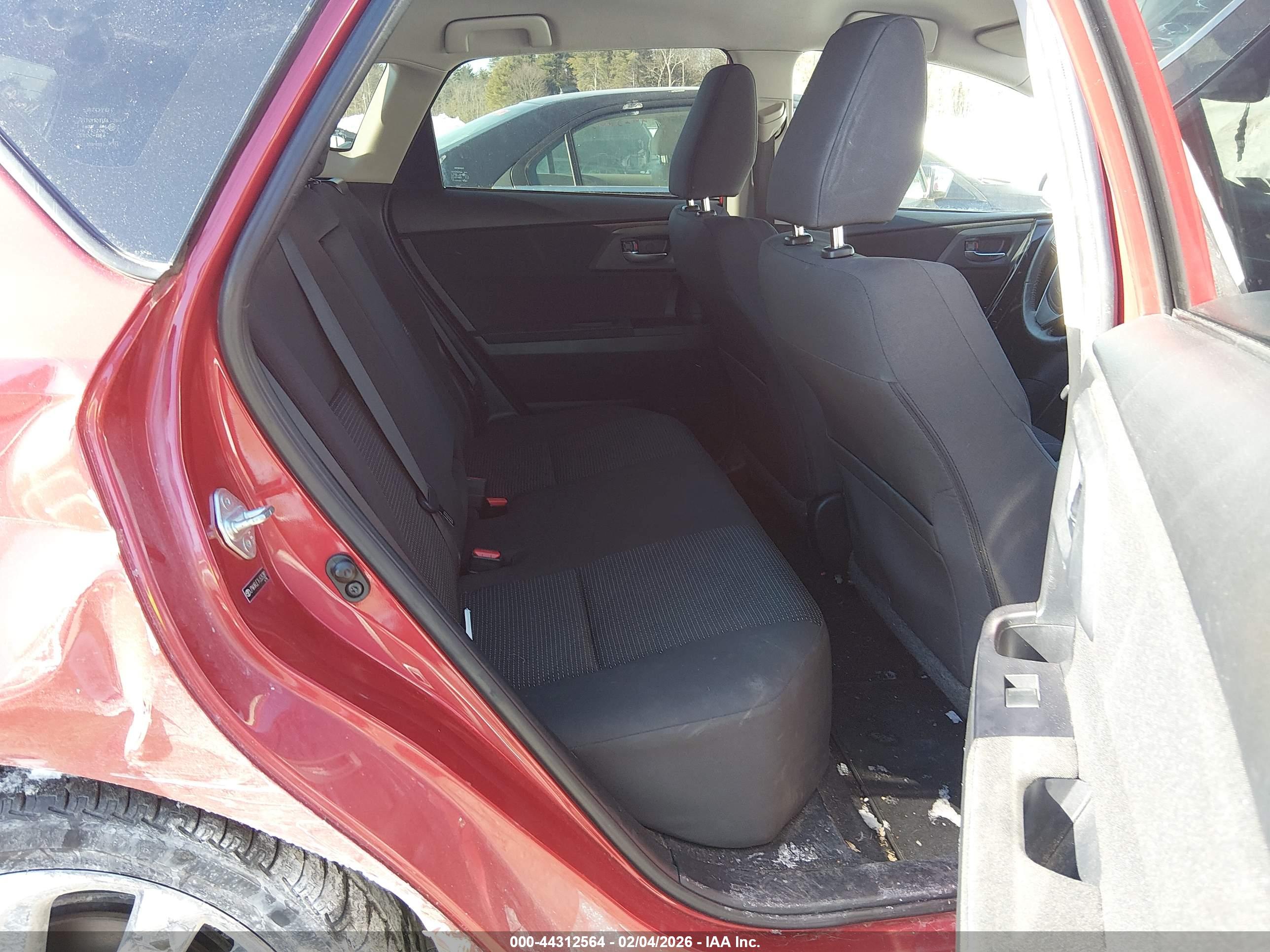 TOYOTA COROLLA image 8