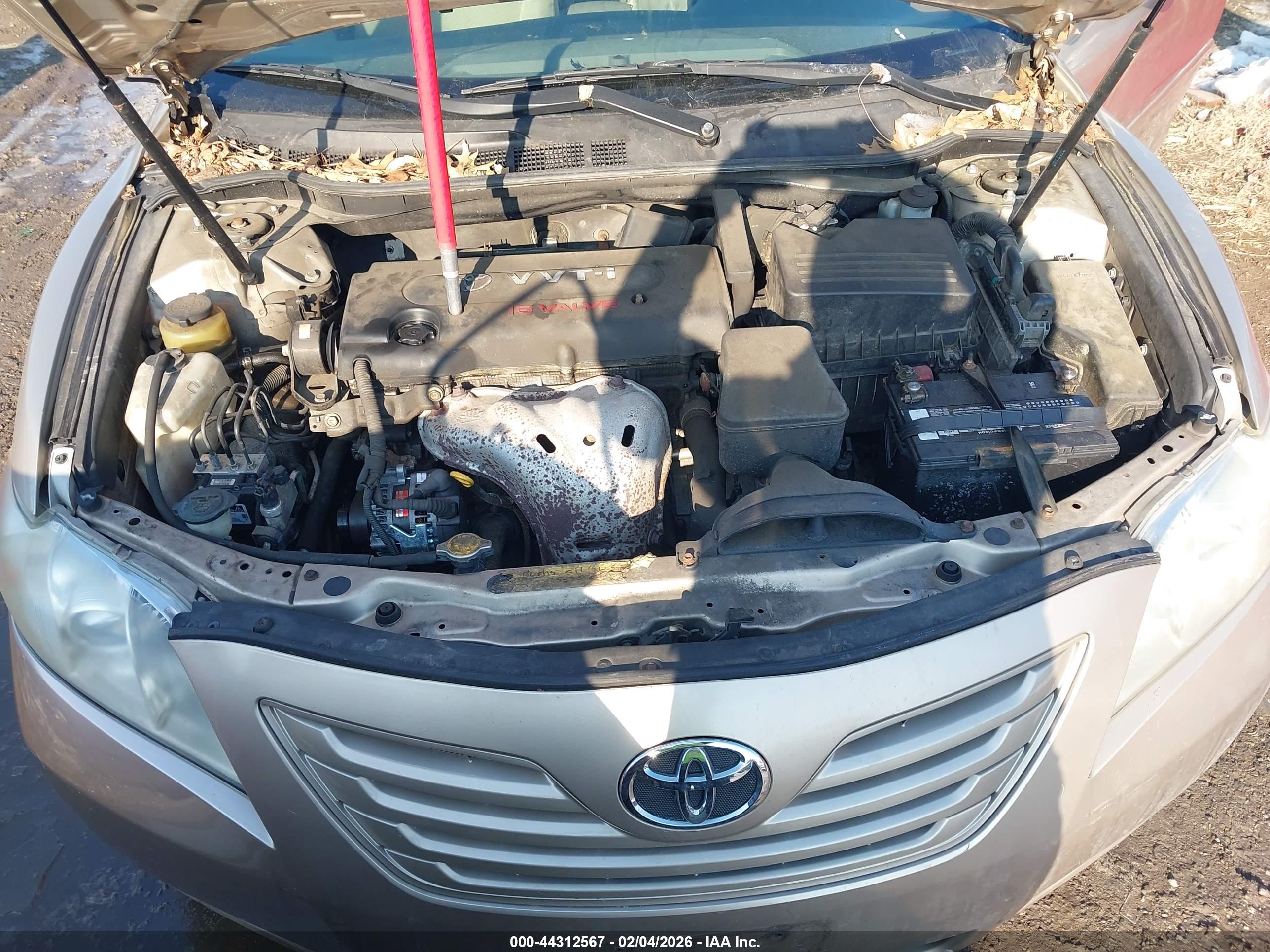 TOYOTA CAMRY image 10
