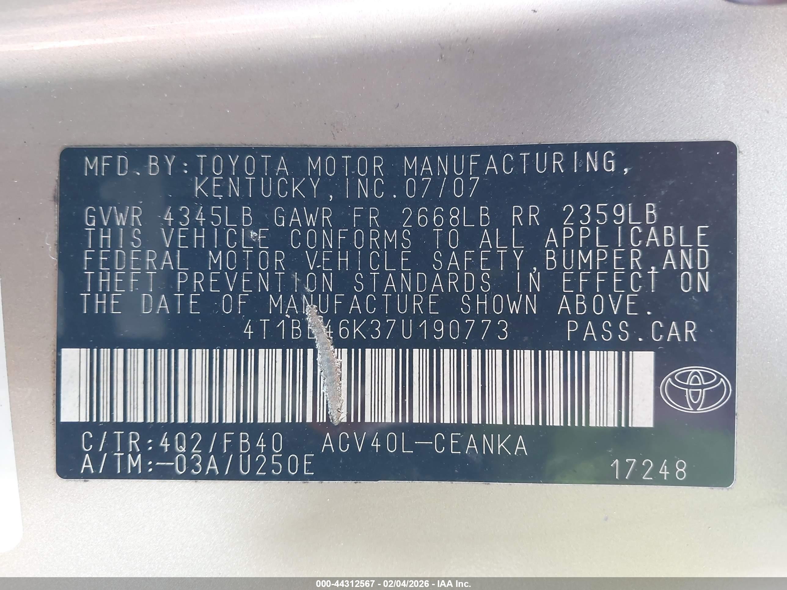 TOYOTA CAMRY image 9