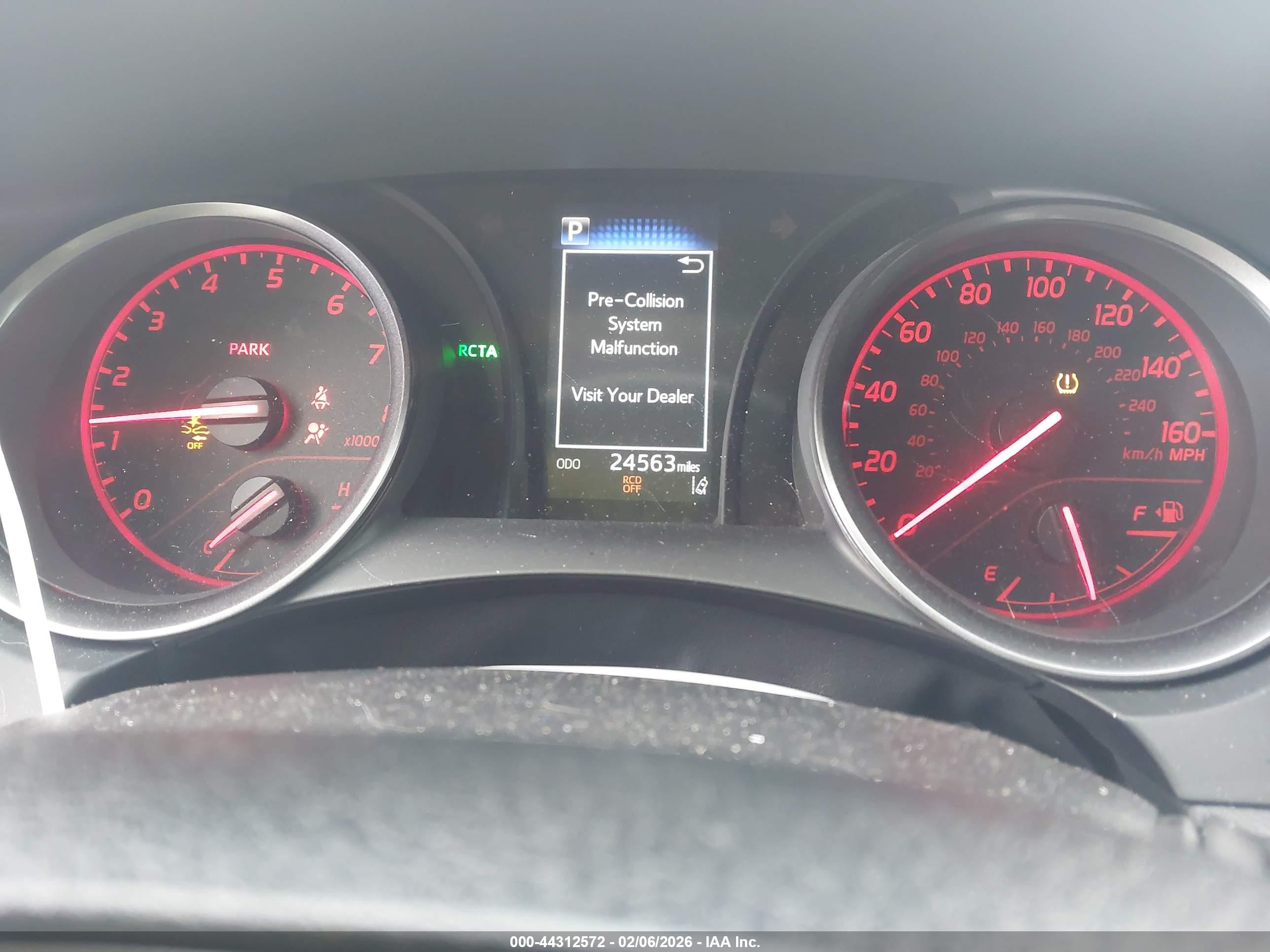TOYOTA CAMRY image 7