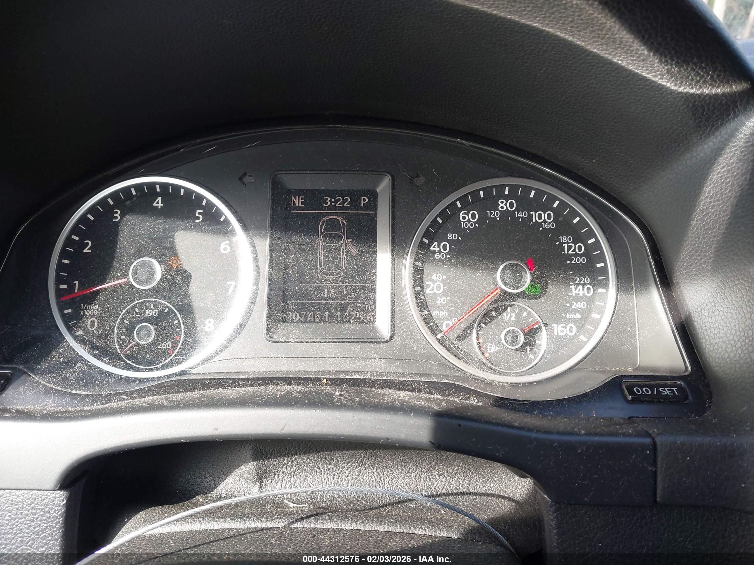 VOLKSWAGEN TIGUAN image 7