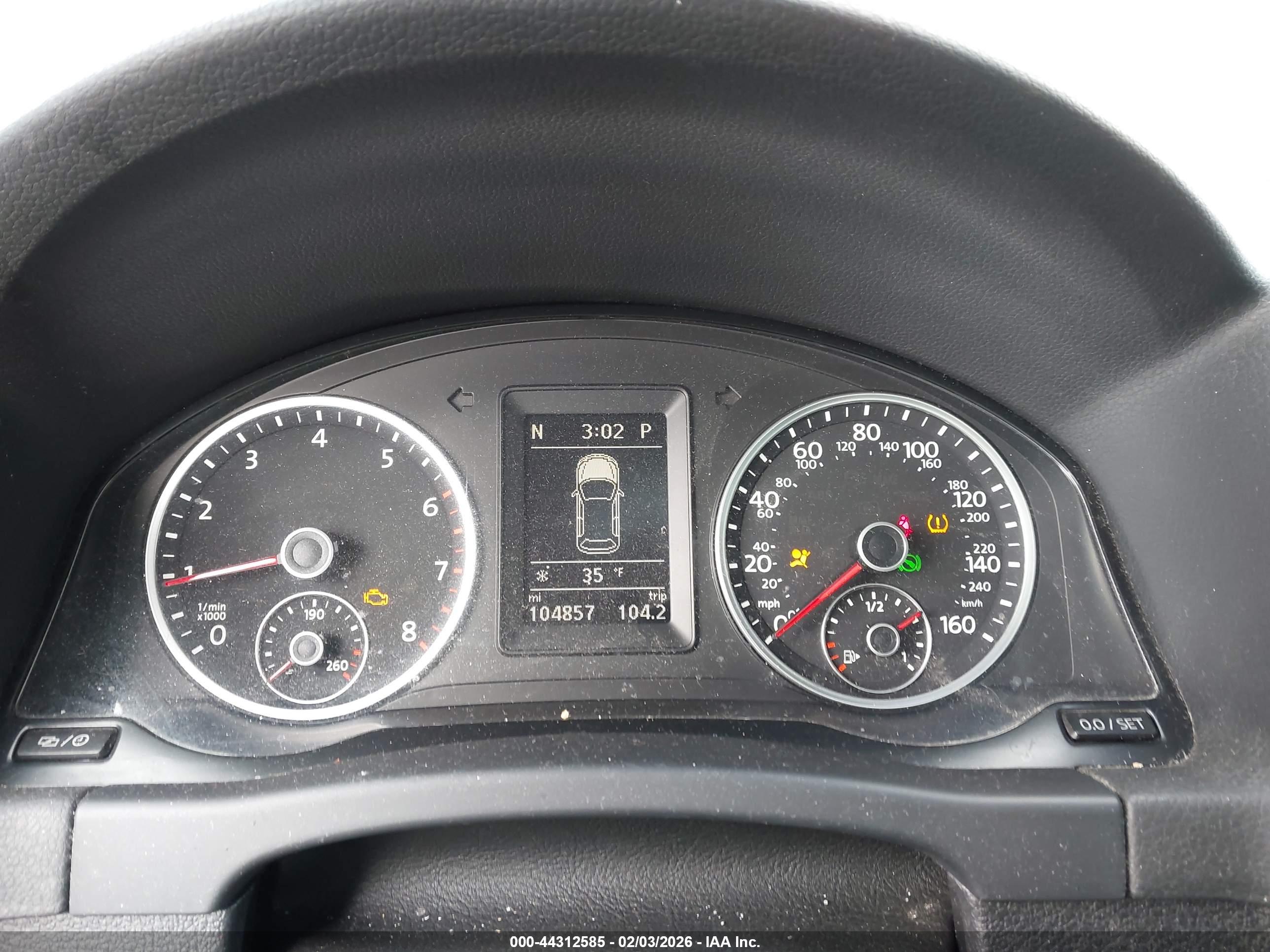 VOLKSWAGEN TIGUAN image 7