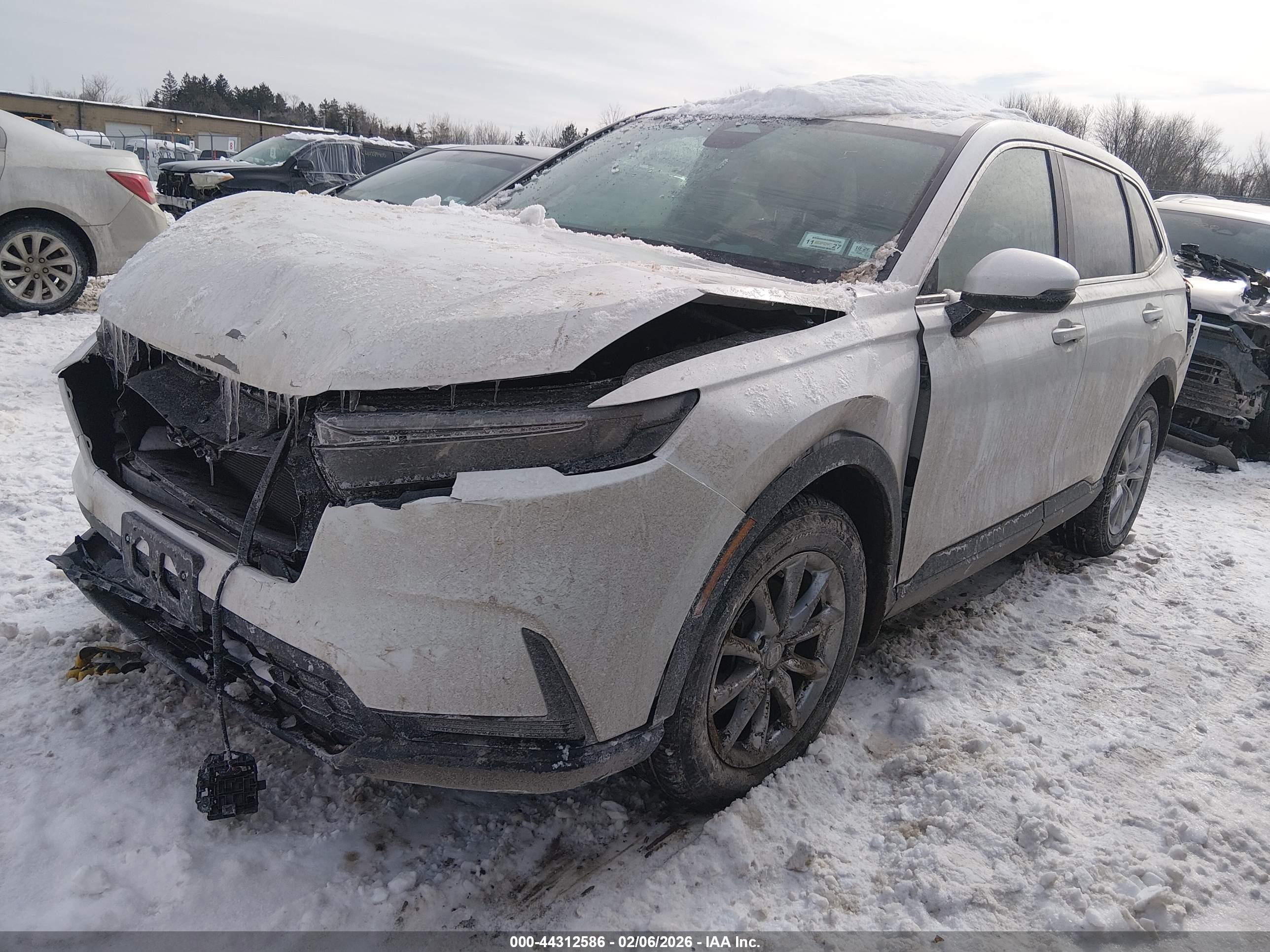 HONDA CR-V image 2