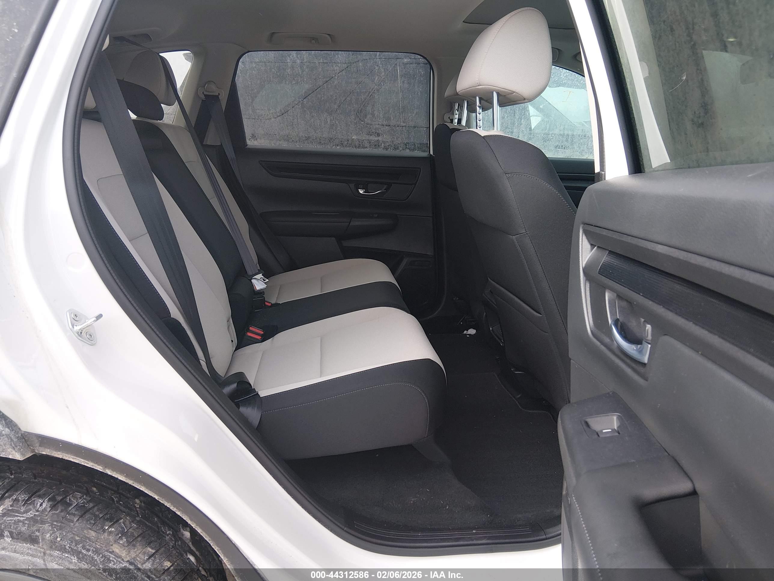 HONDA CR-V image 8