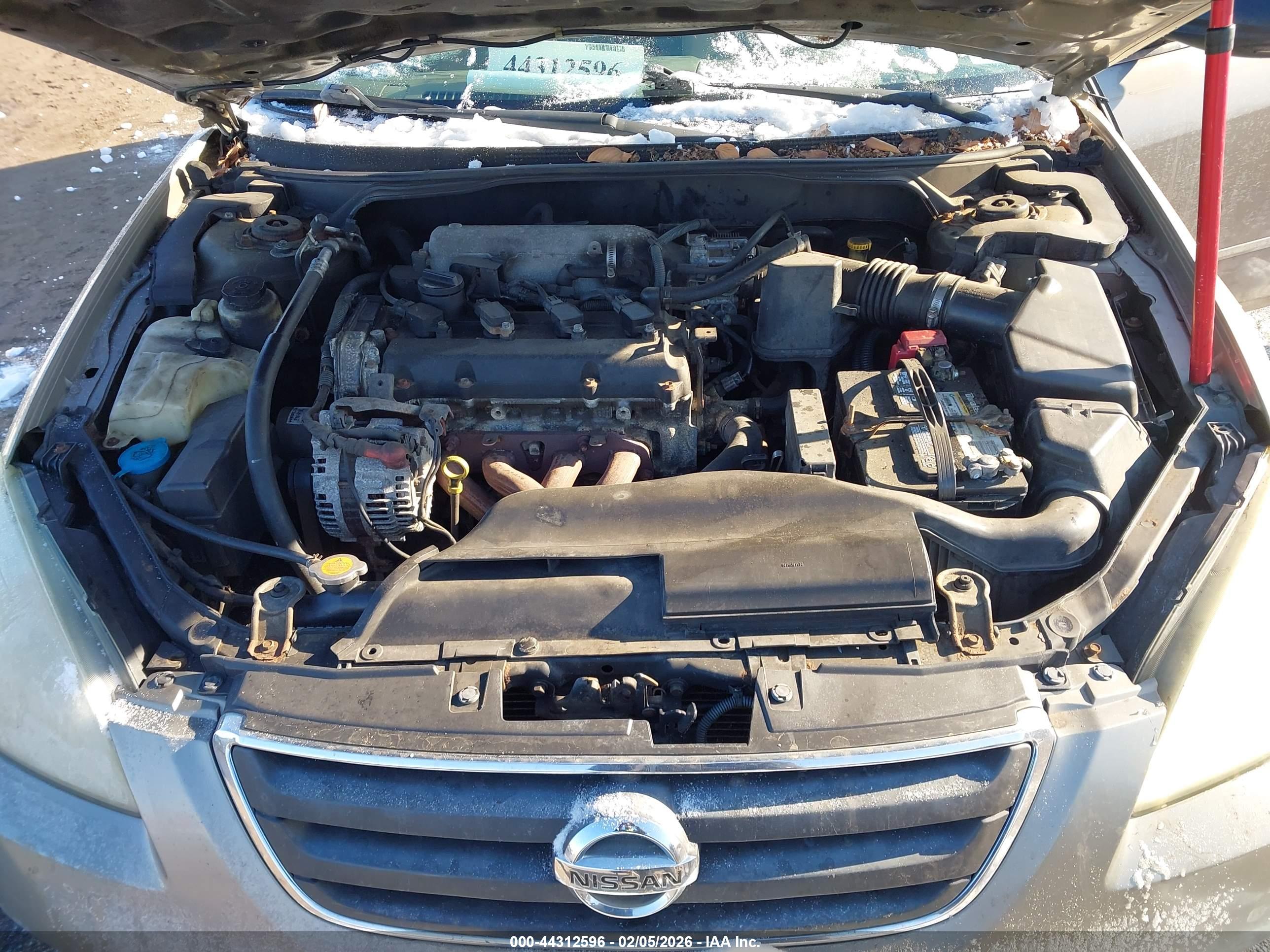 NISSAN ALTIMA image 10