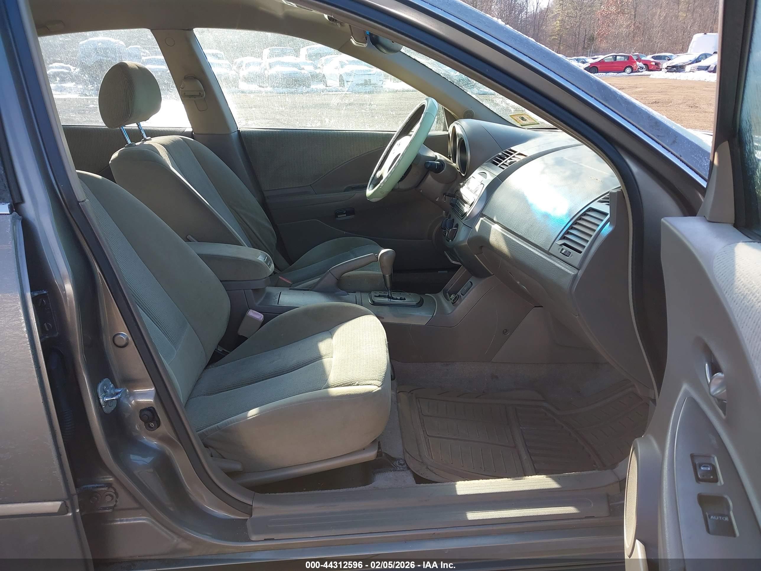 NISSAN ALTIMA image 5