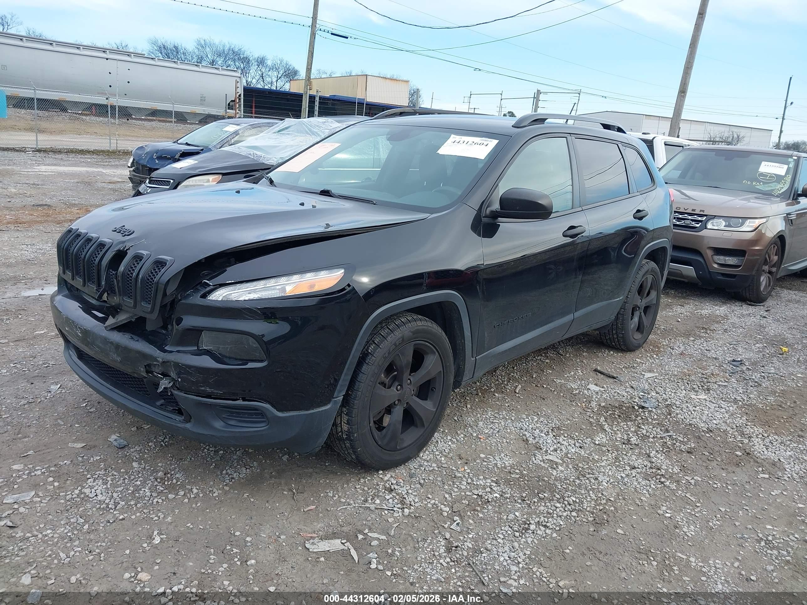 JEEP CHEROKEE image 2
