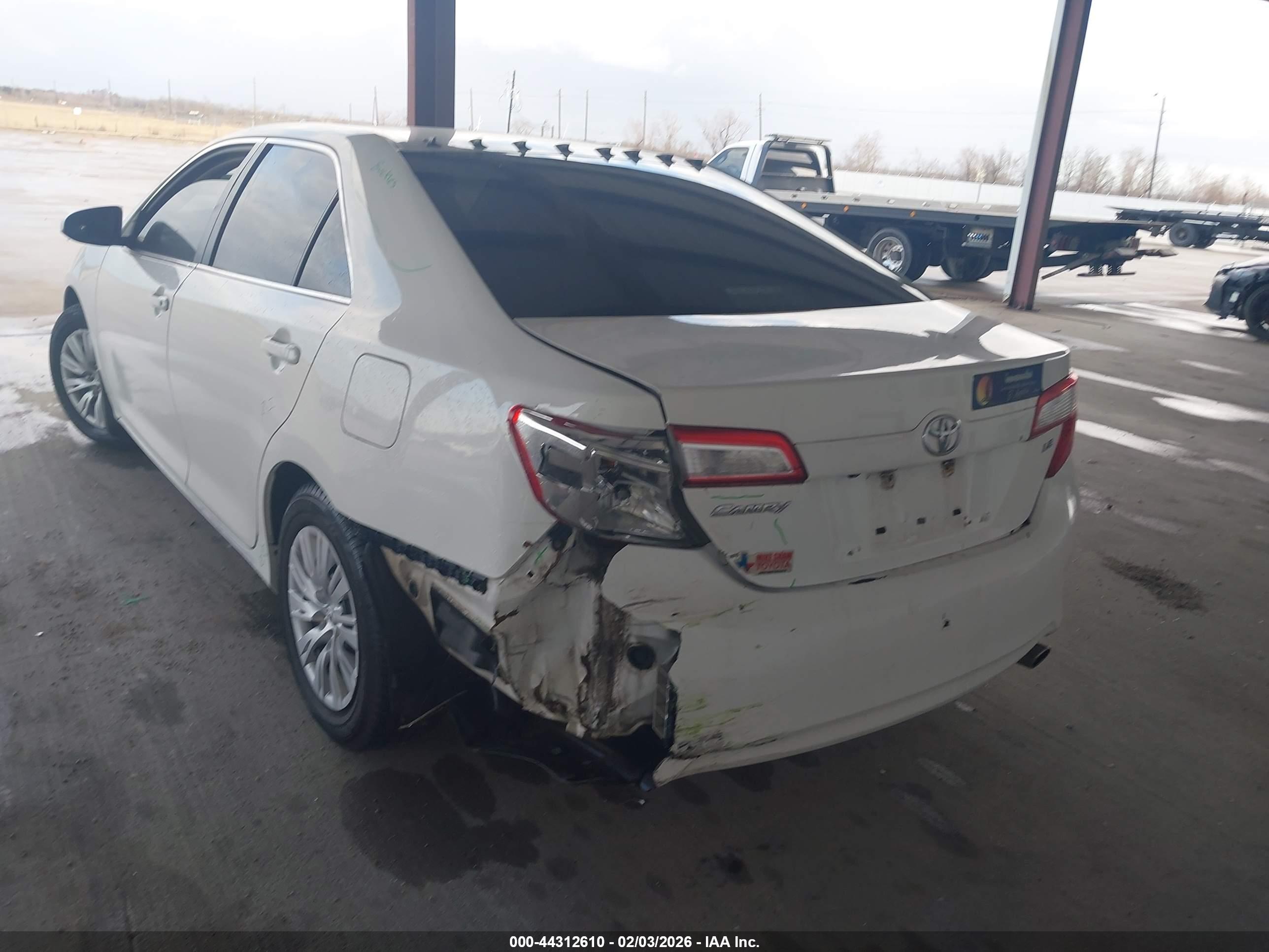 TOYOTA CAMRY image 6
