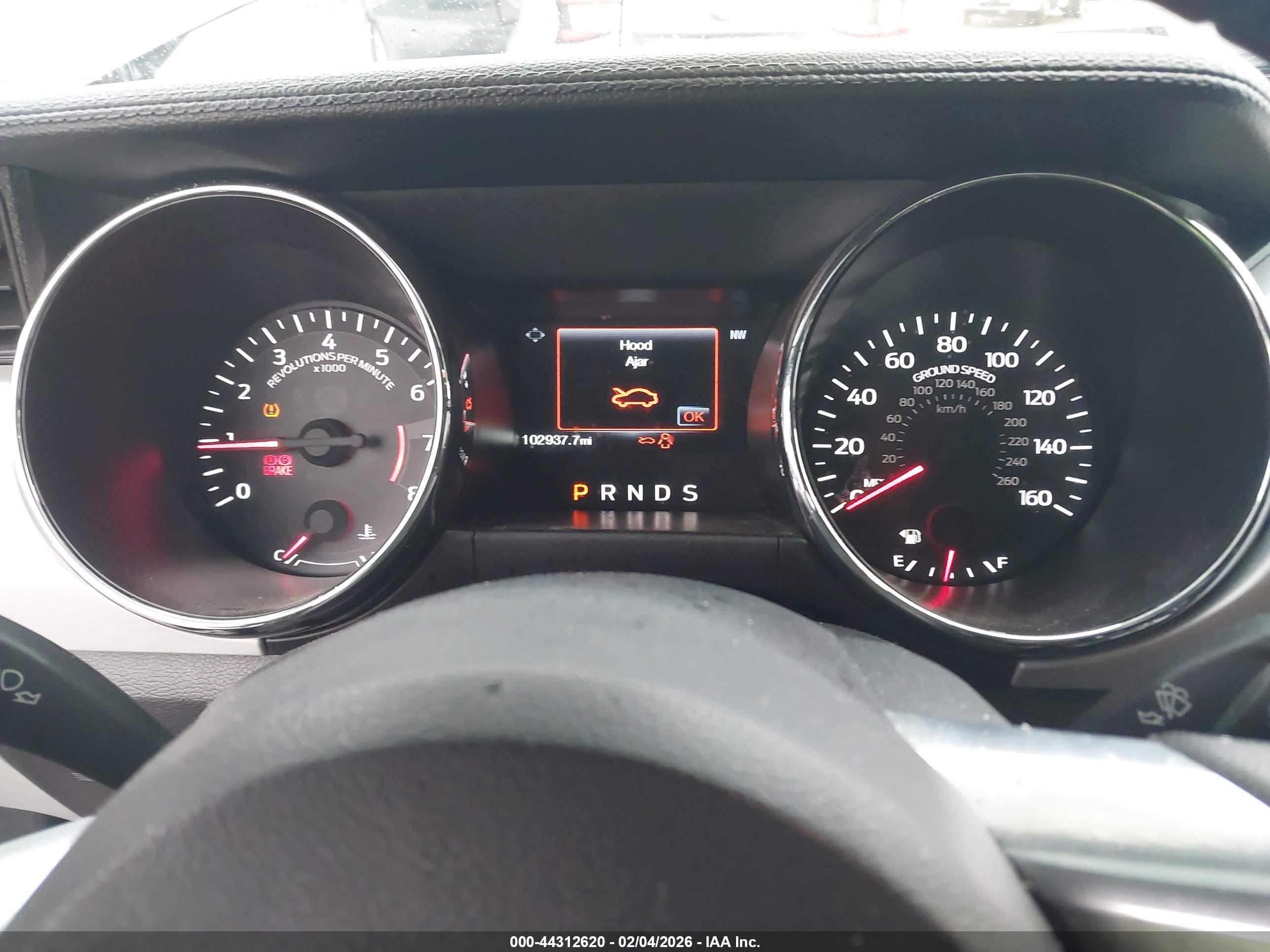 FORD MUSTANG image 7