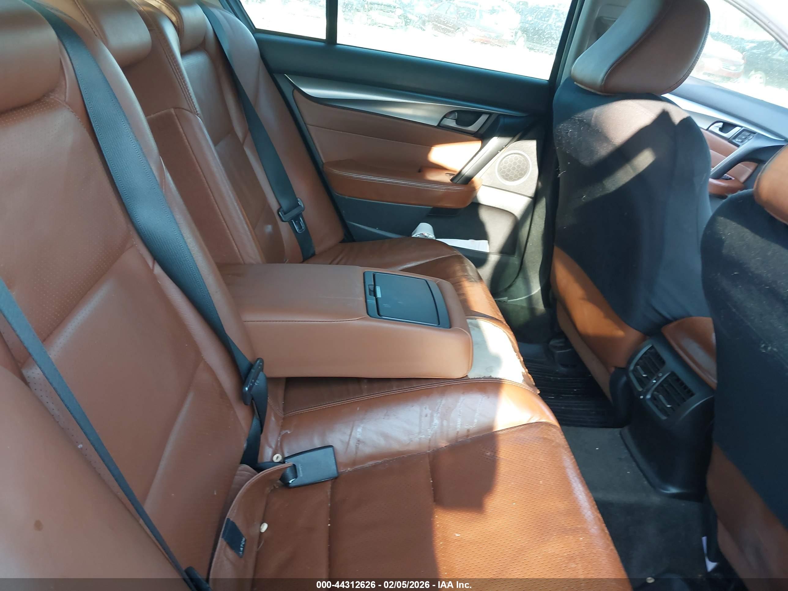 ACURA TL image 8