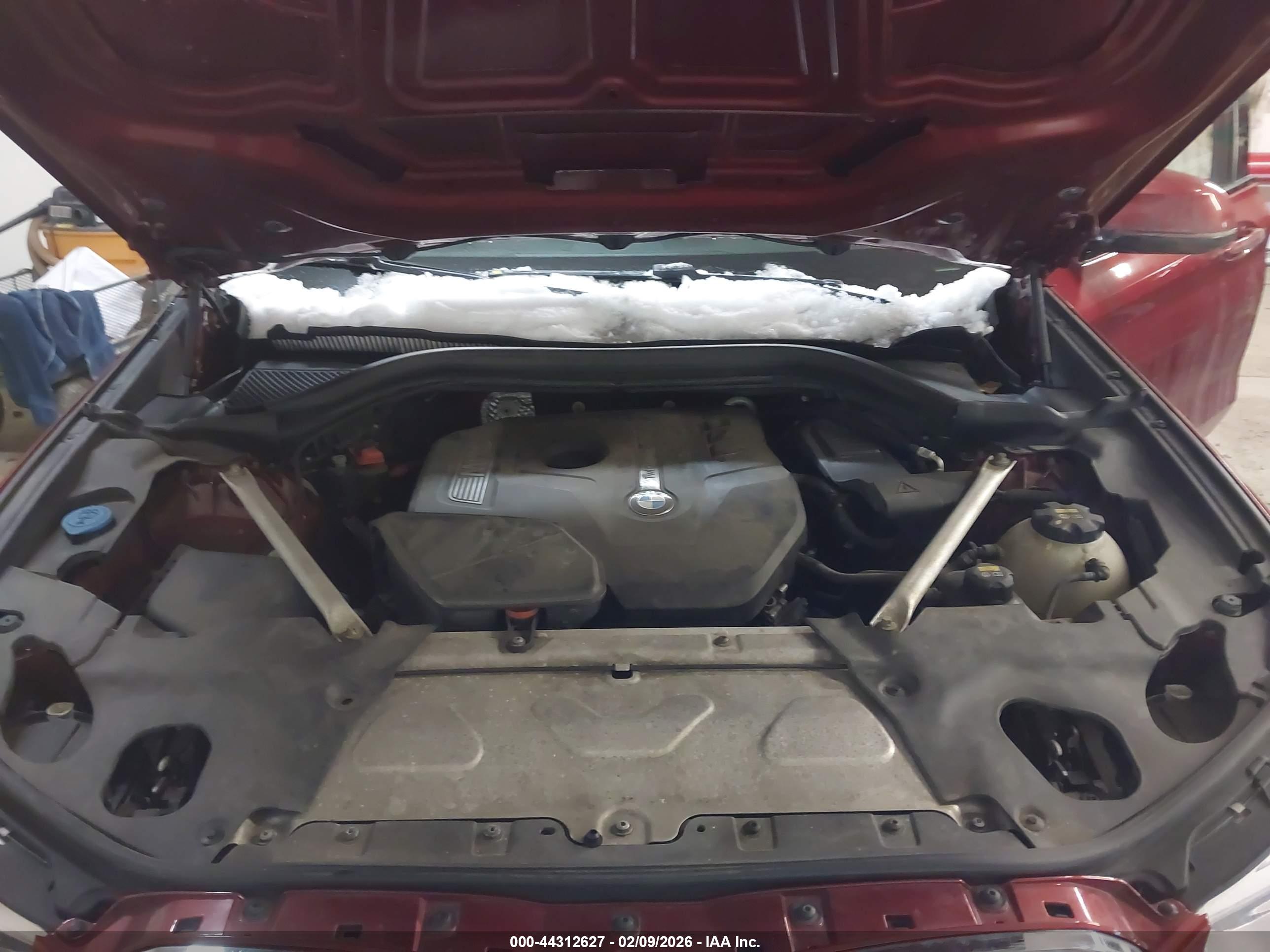 BMW X4 image 10