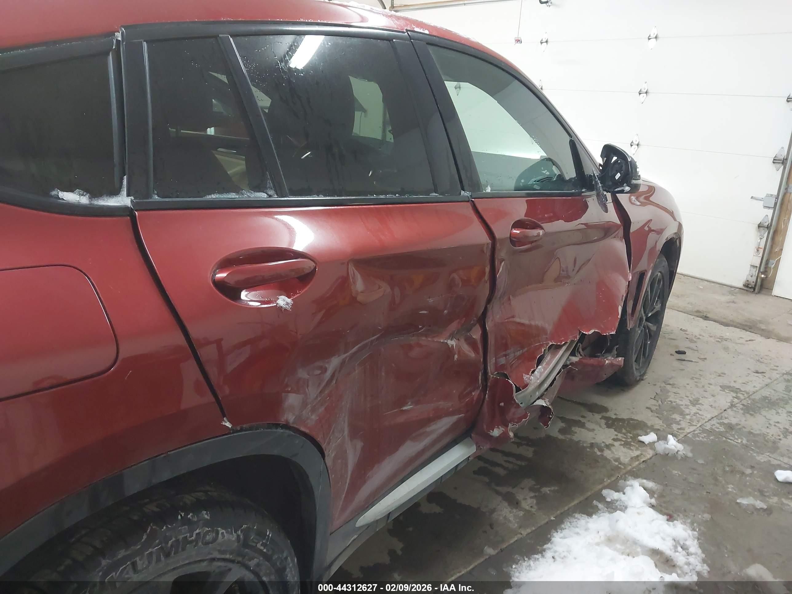 BMW X4 image 6