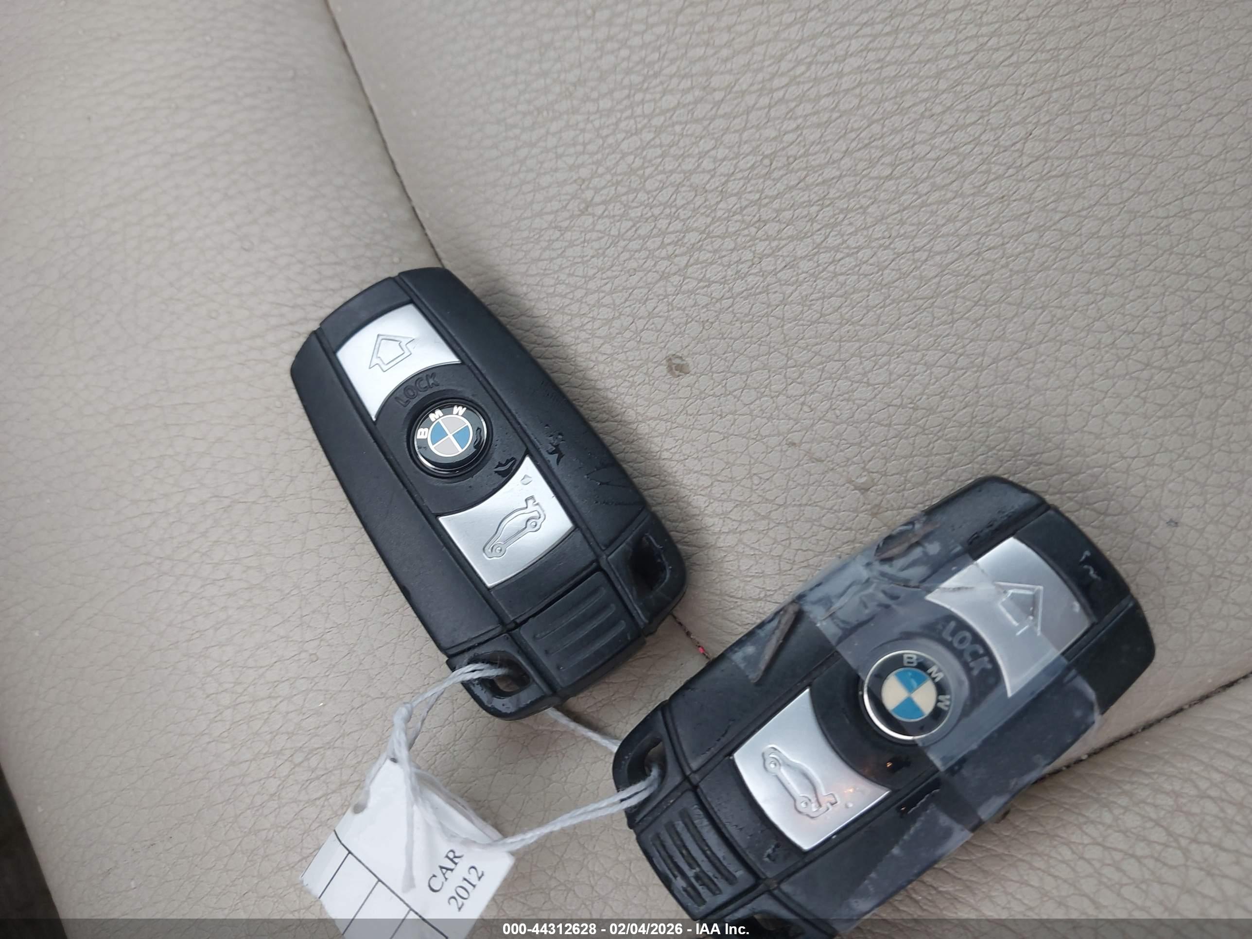 BMW 328I image 11