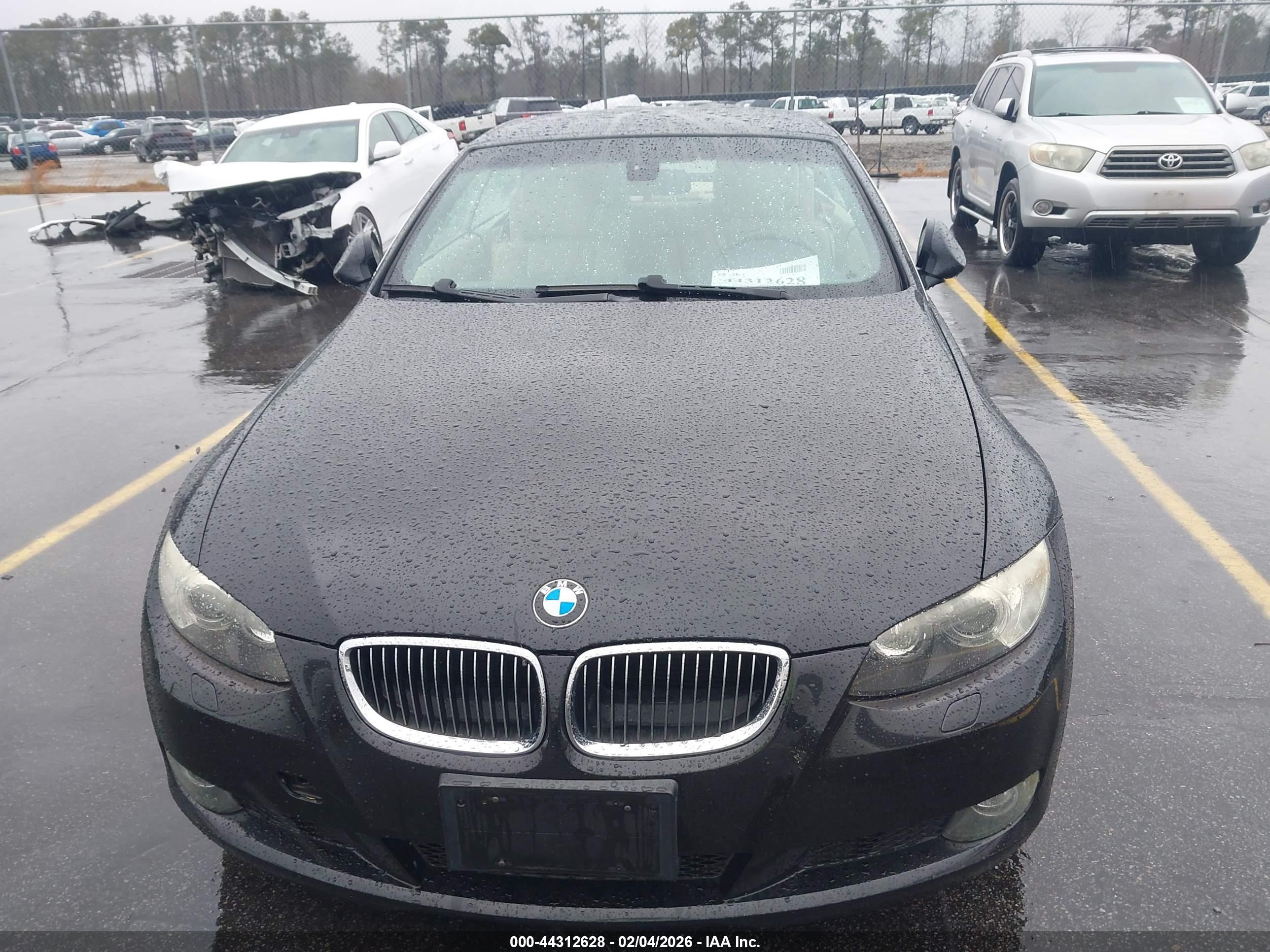 BMW 328I image 6