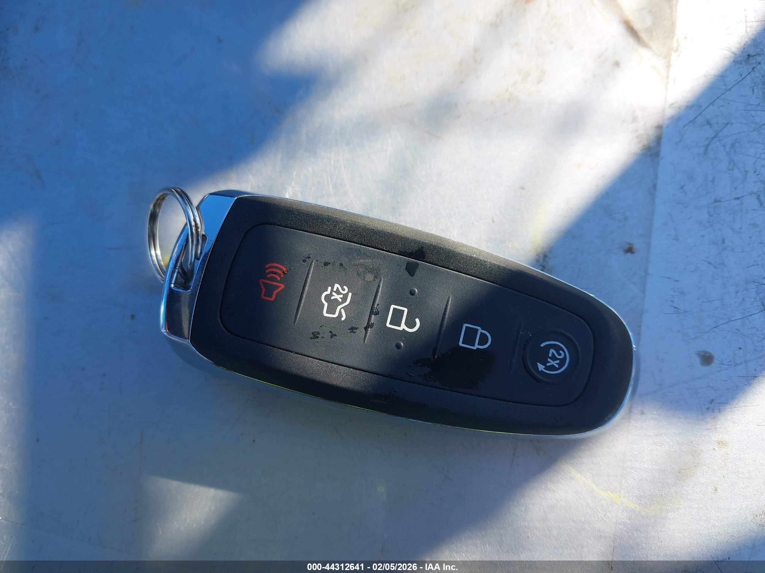 FORD ESCAPE image 11