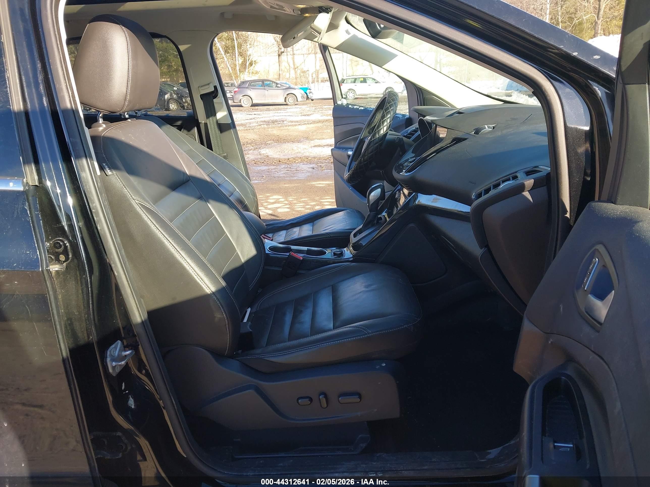 FORD ESCAPE image 5