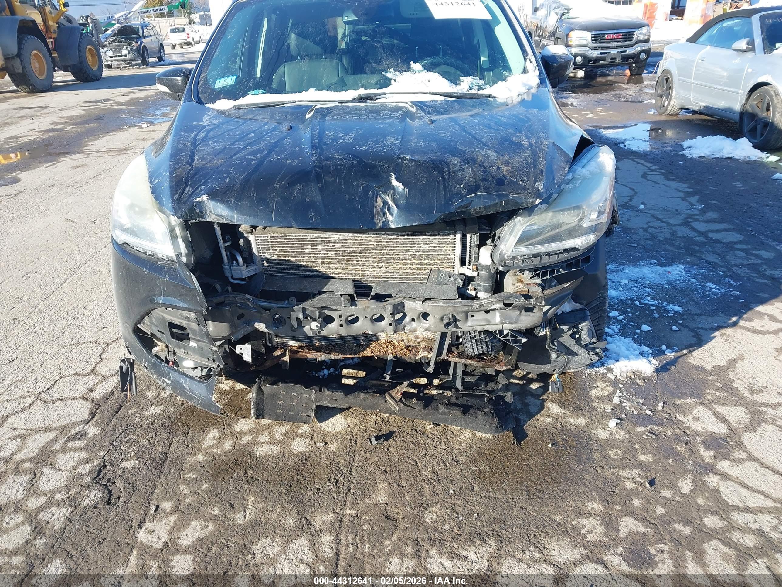 FORD ESCAPE image 6