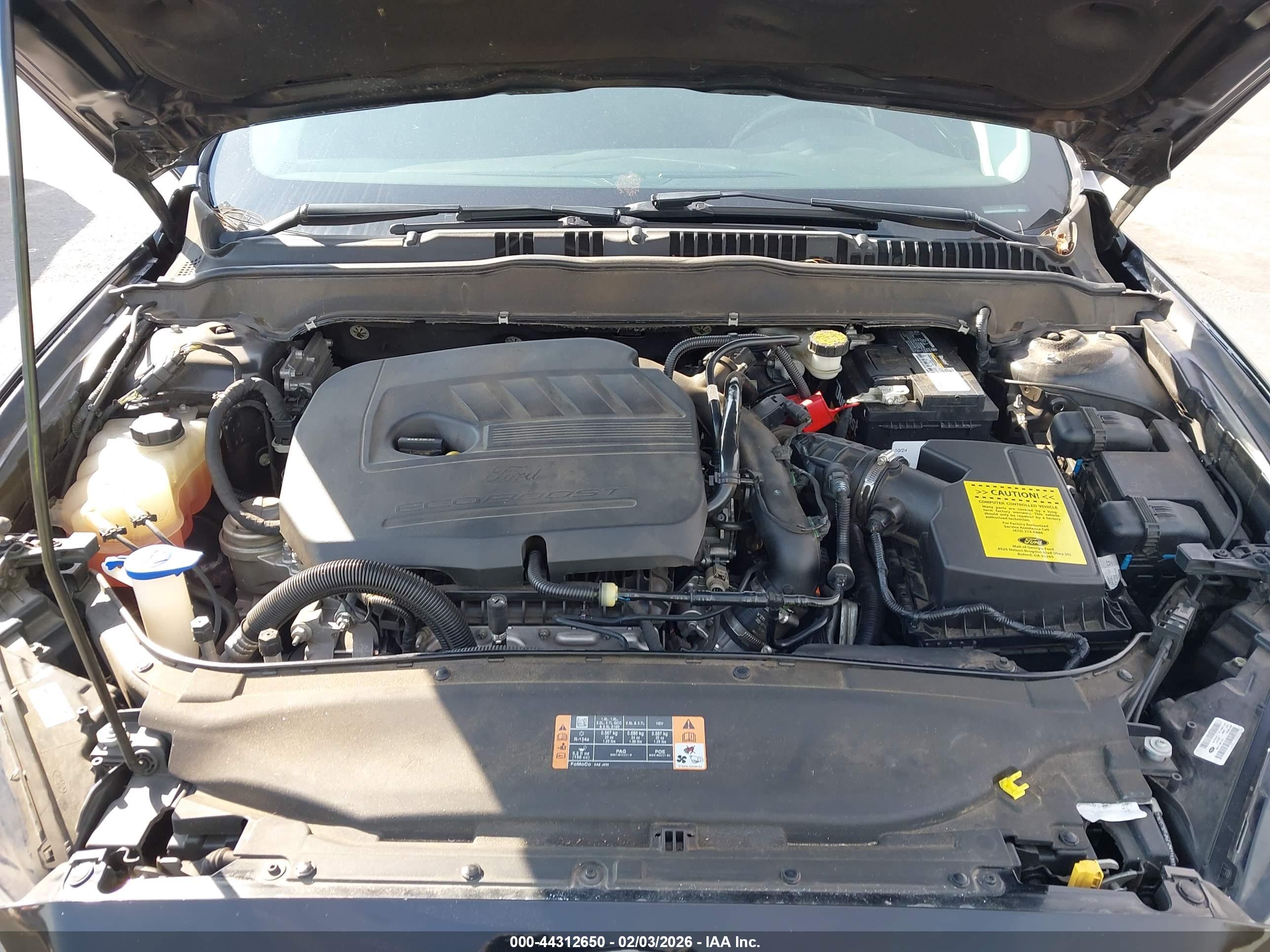 FORD FUSION image 10