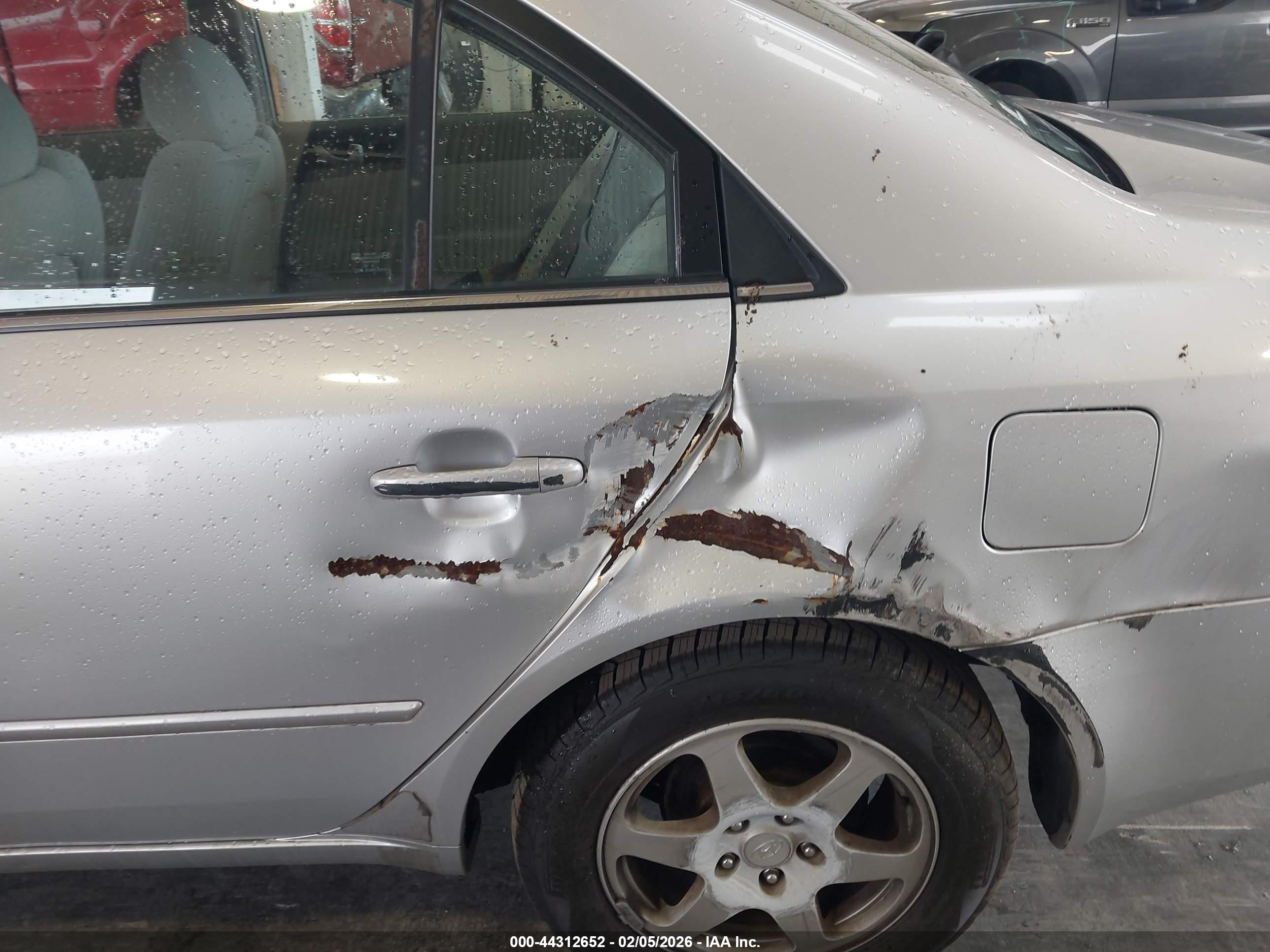 HYUNDAI SONATA image 6