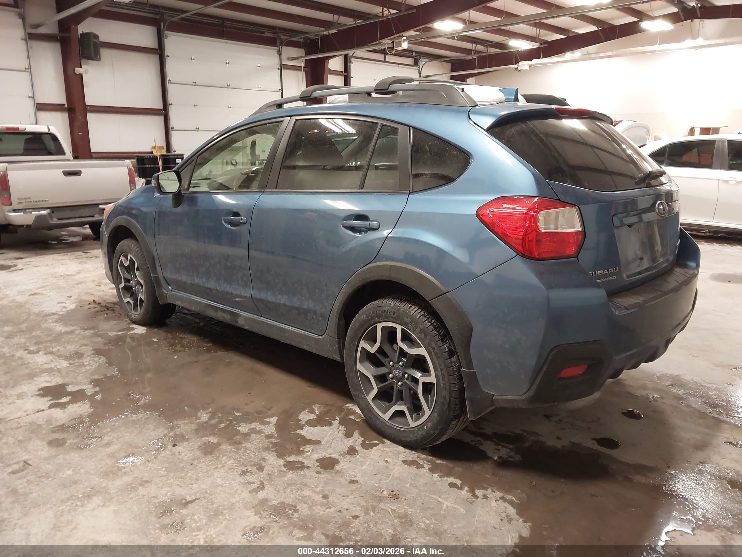 SUBARU CROSSTREK image 3