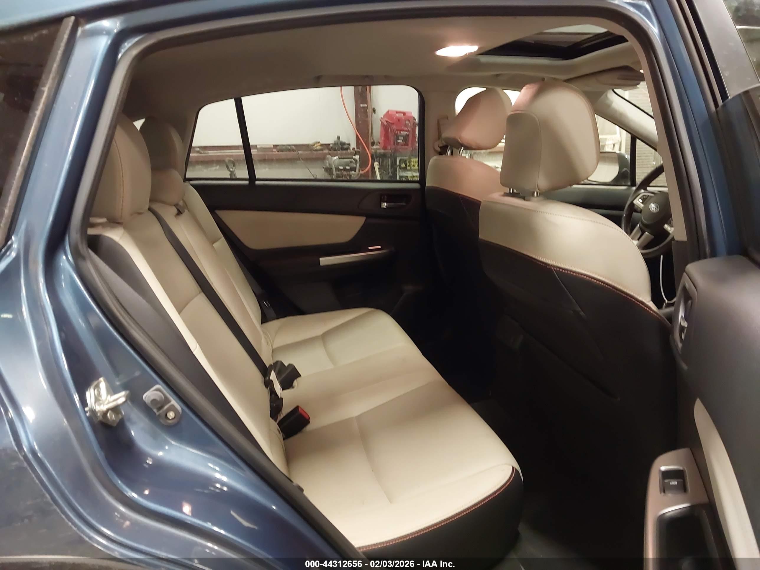 SUBARU CROSSTREK image 8
