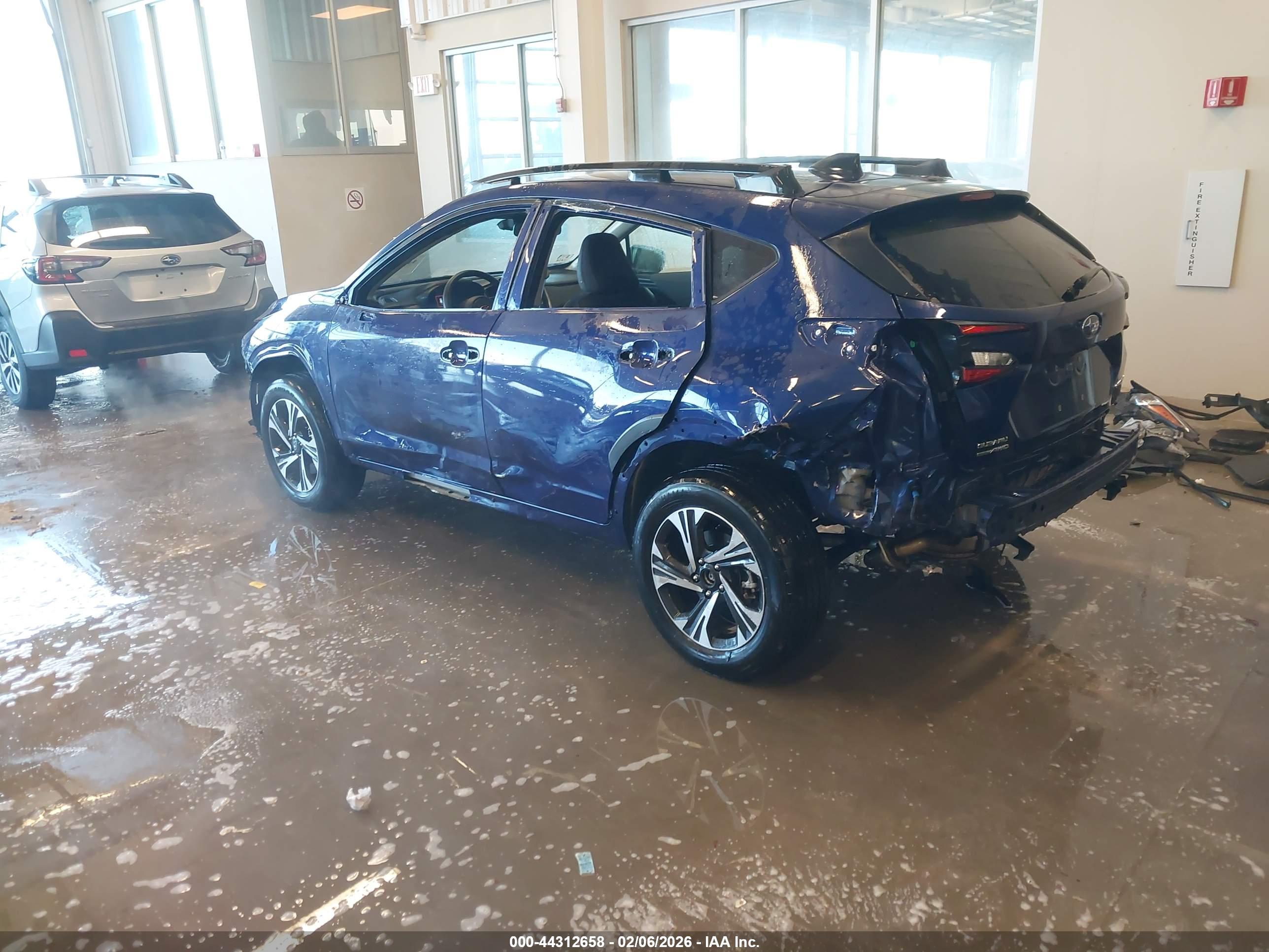SUBARU CROSSTREK image 3