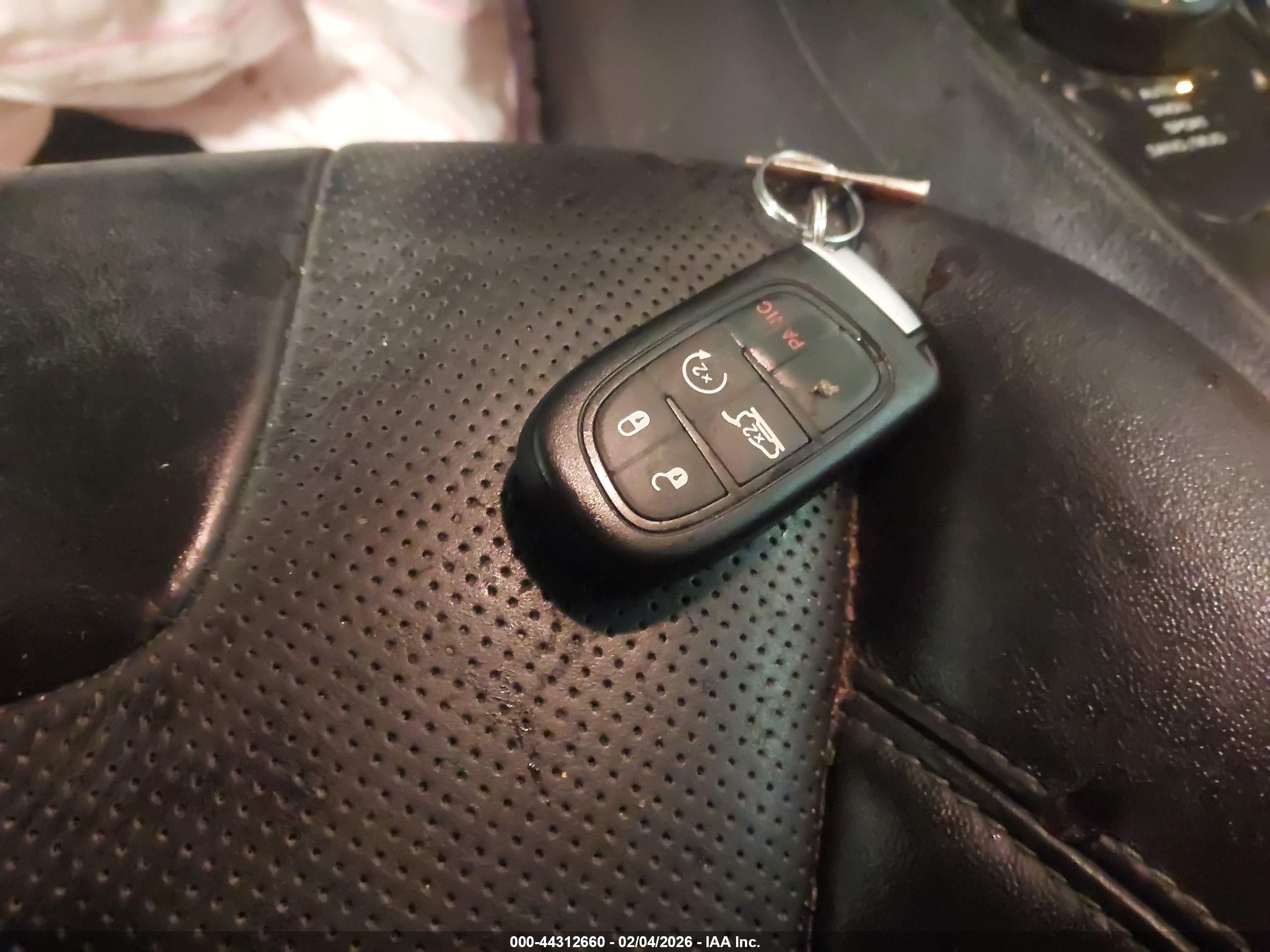 JEEP CHEROKEE image 11