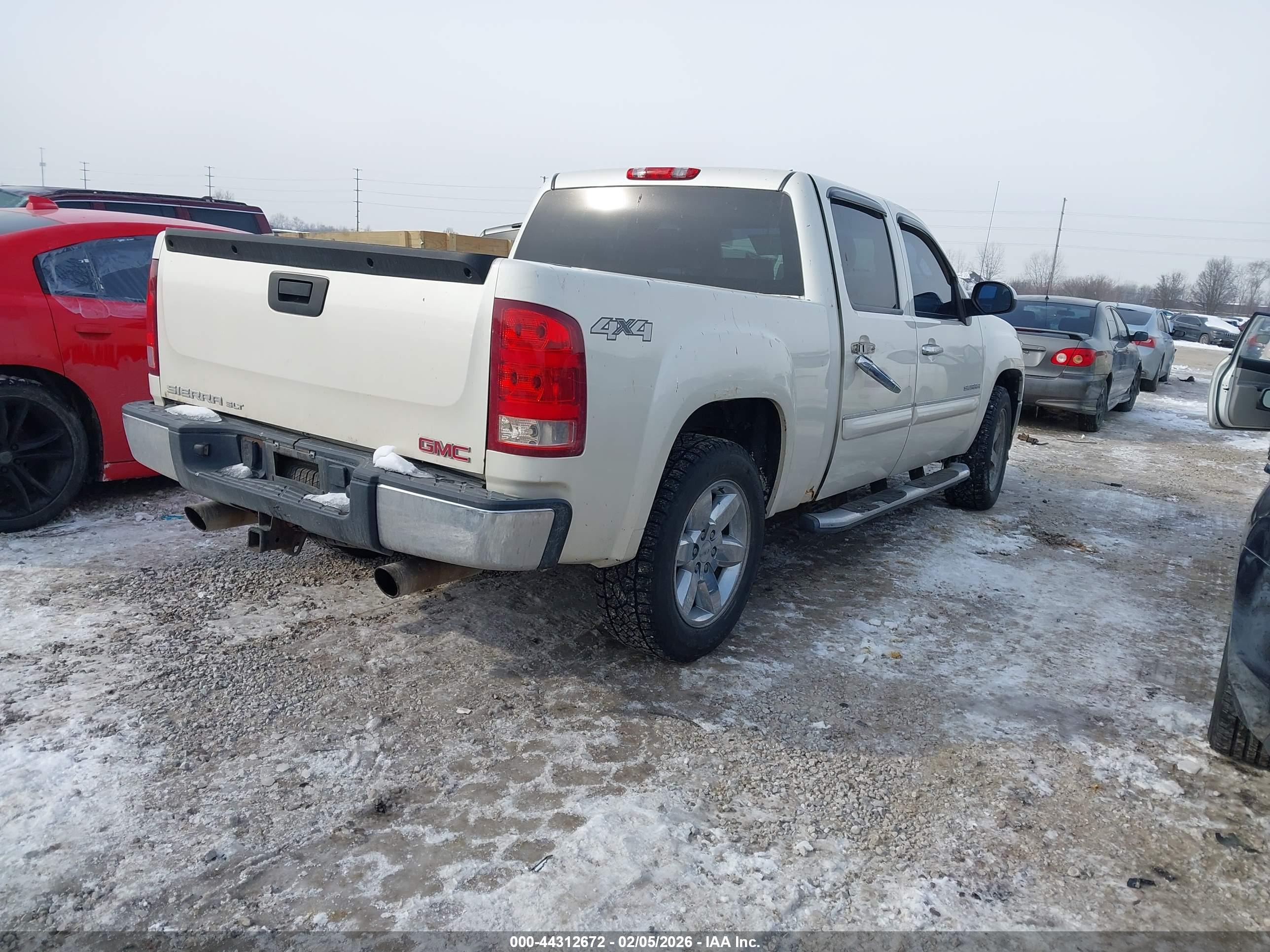 GMC SIERRA image 4