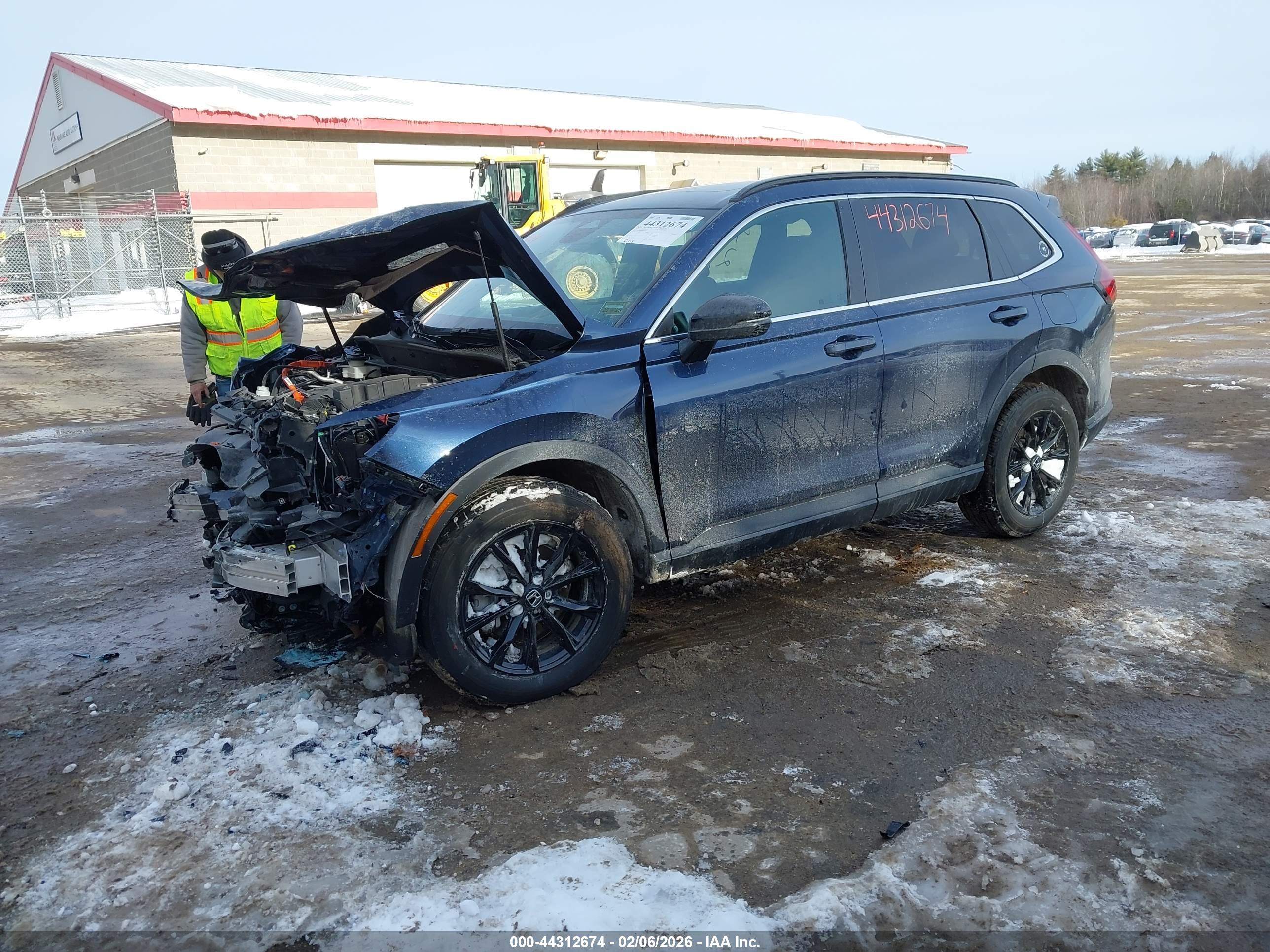 HONDA CR-V image 2