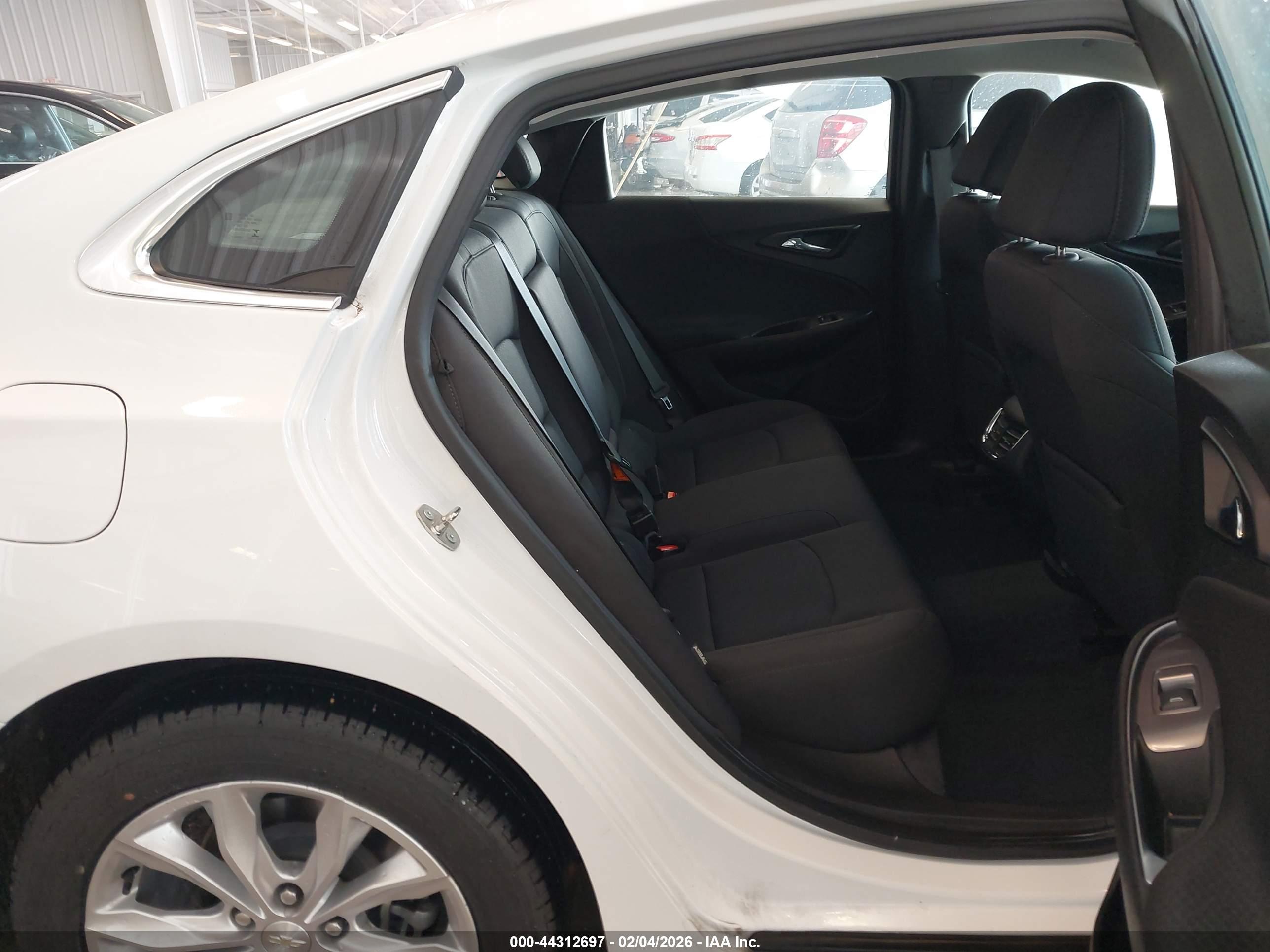 CHEVROLET MALIBU image 8