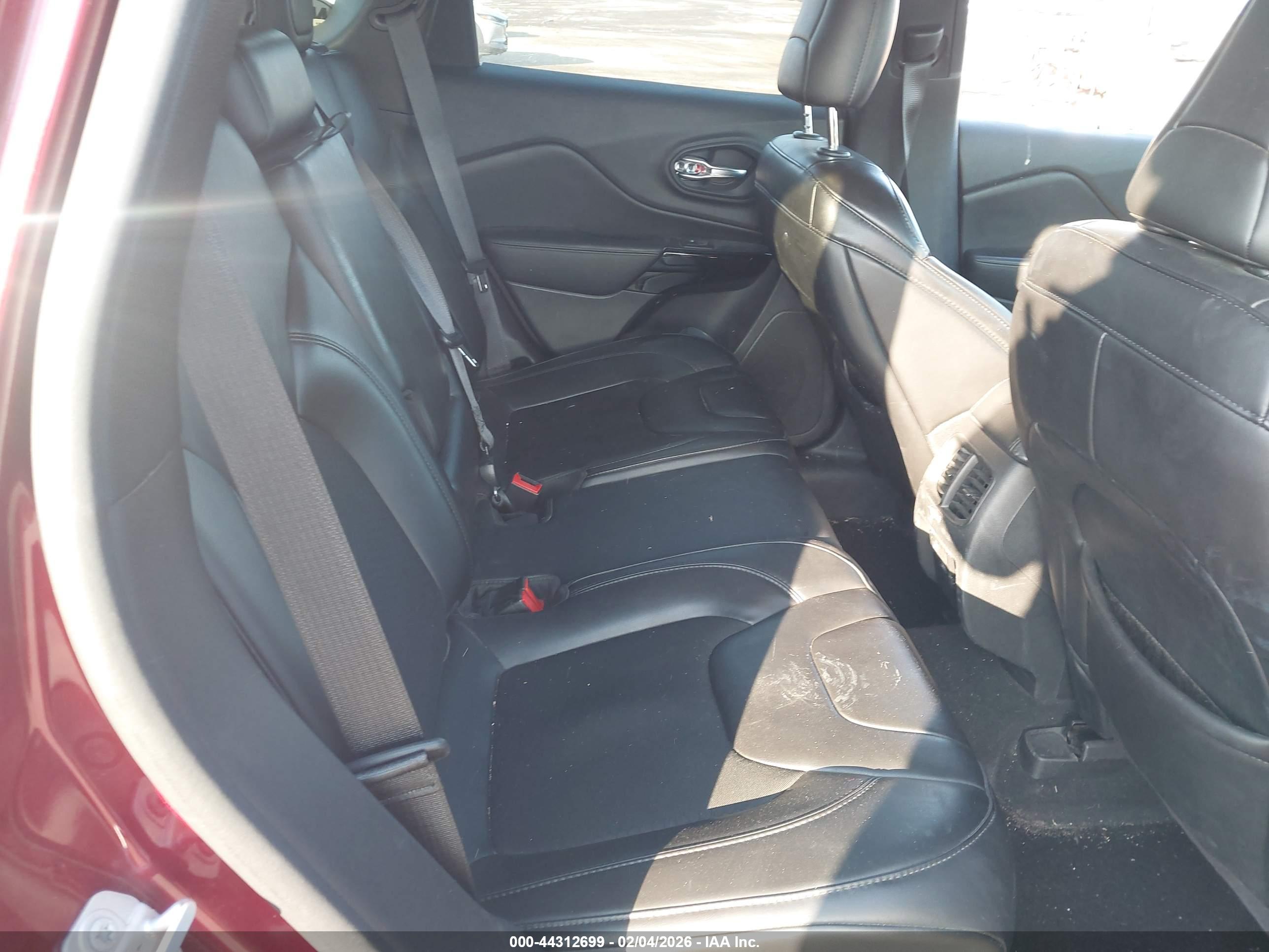 JEEP CHEROKEE image 8
