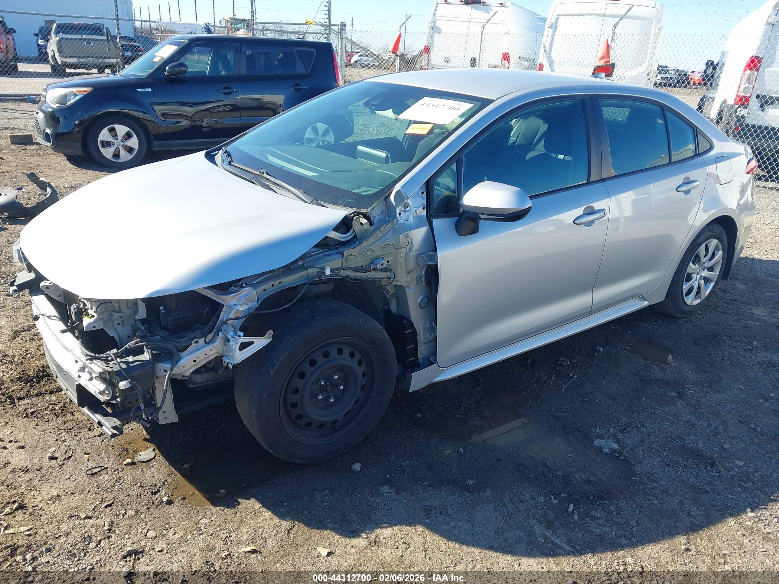 TOYOTA COROLLA image 2