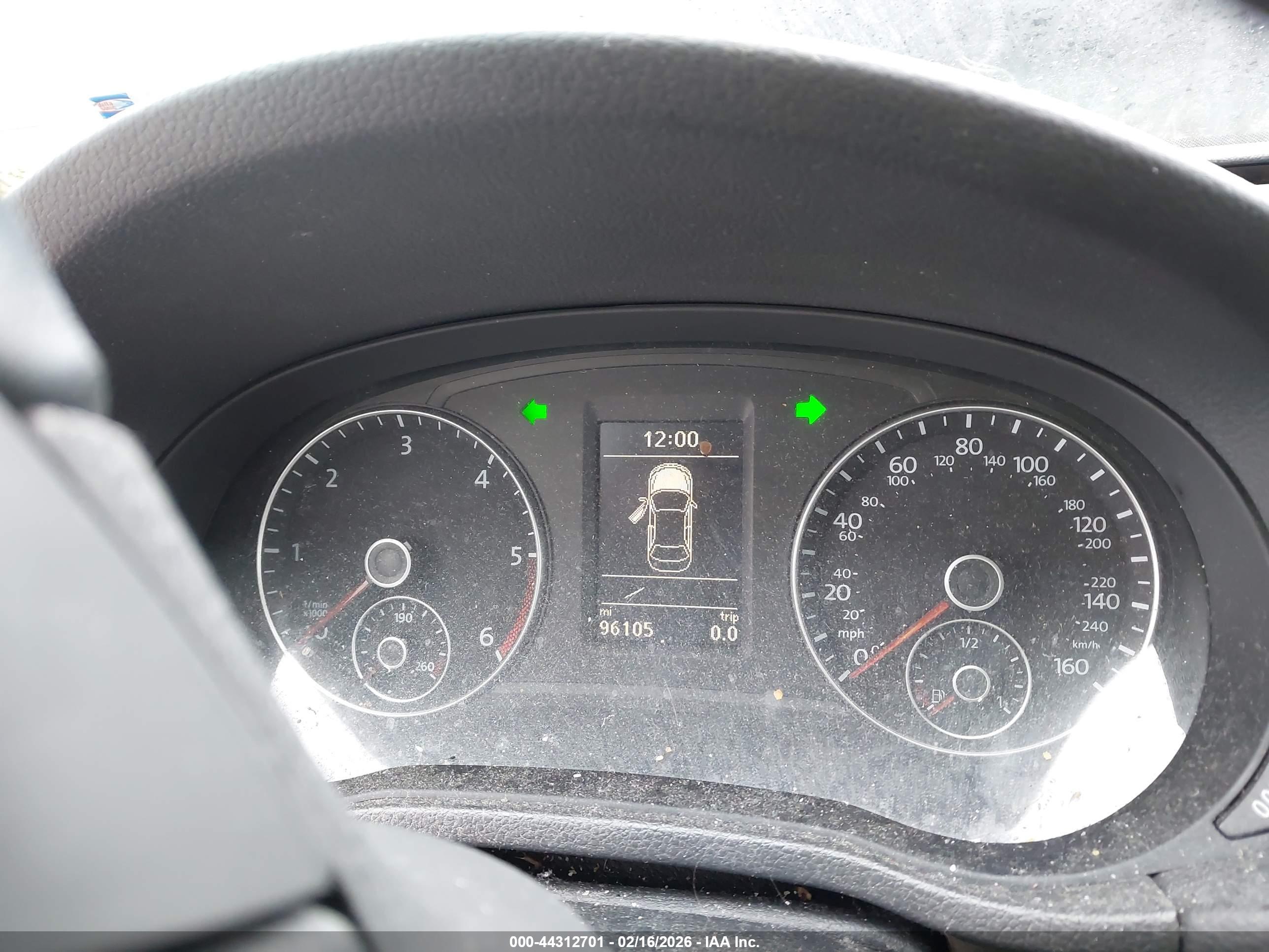 VOLKSWAGEN PASSAT image 7
