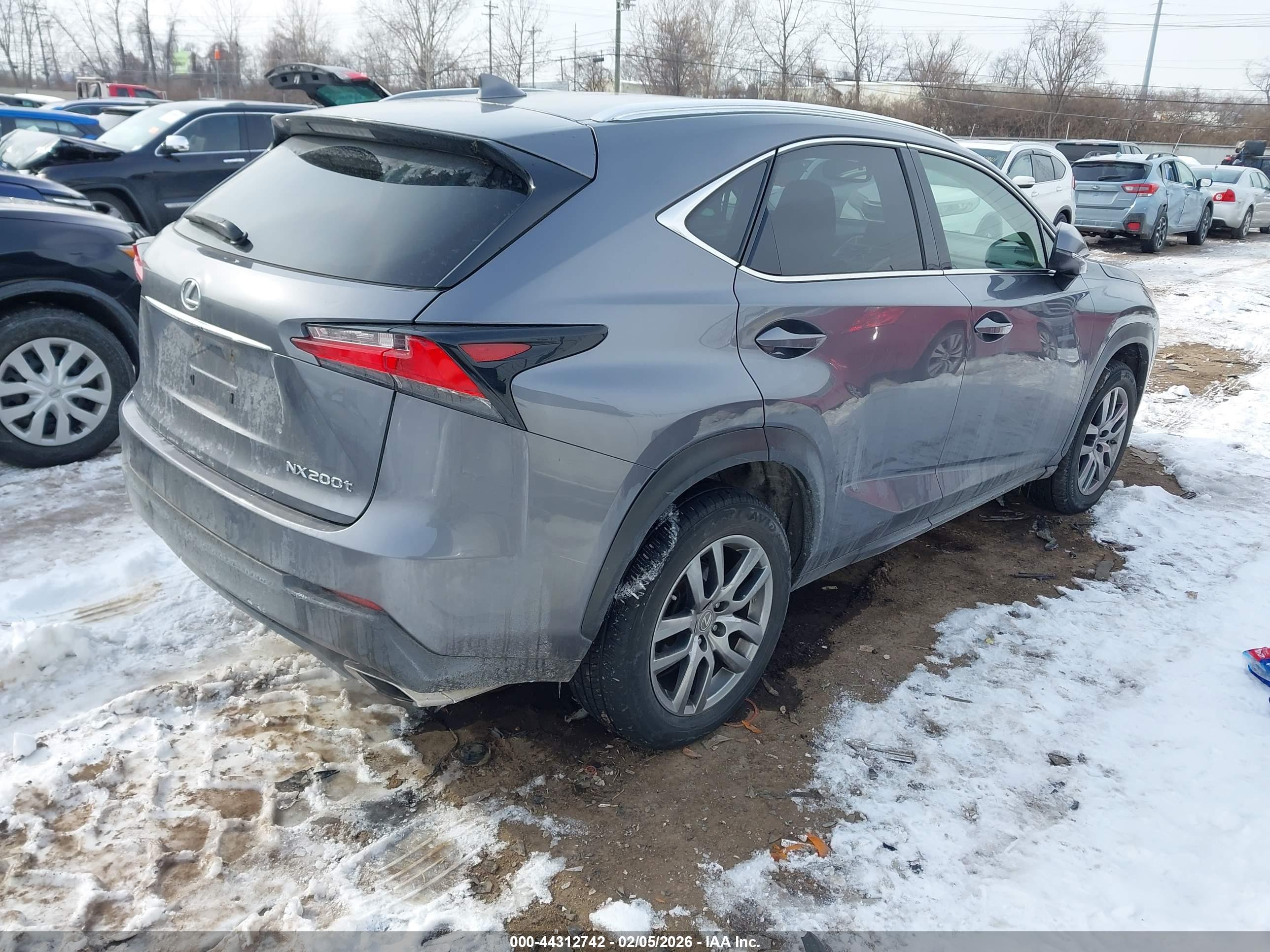 LEXUS NX image 4