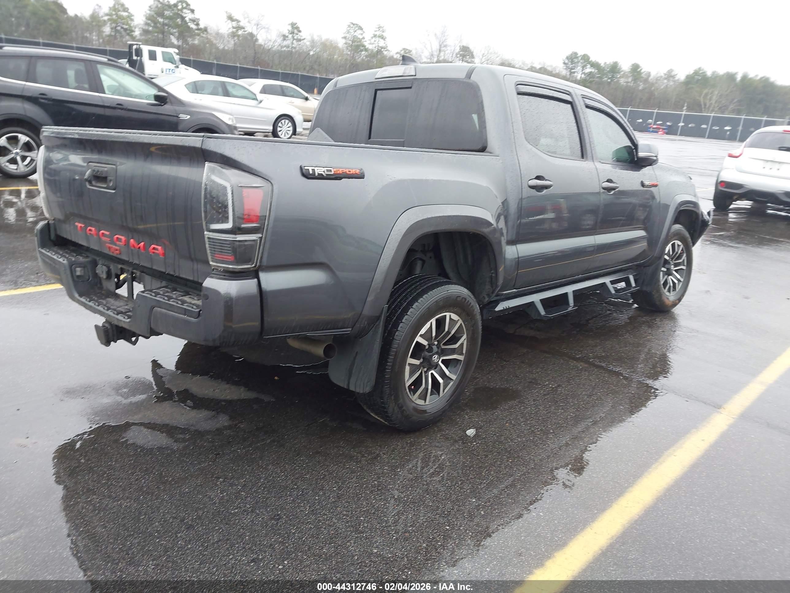 TOYOTA TACOMA image 4