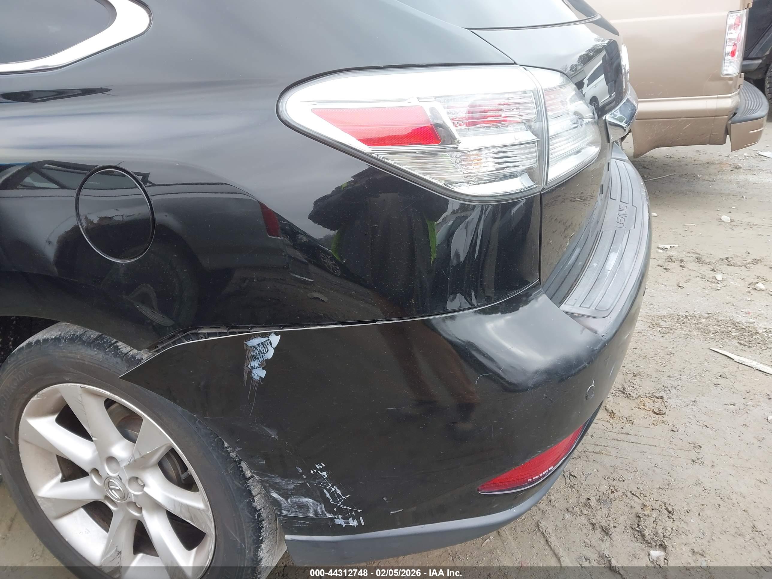 LEXUS RX image 6
