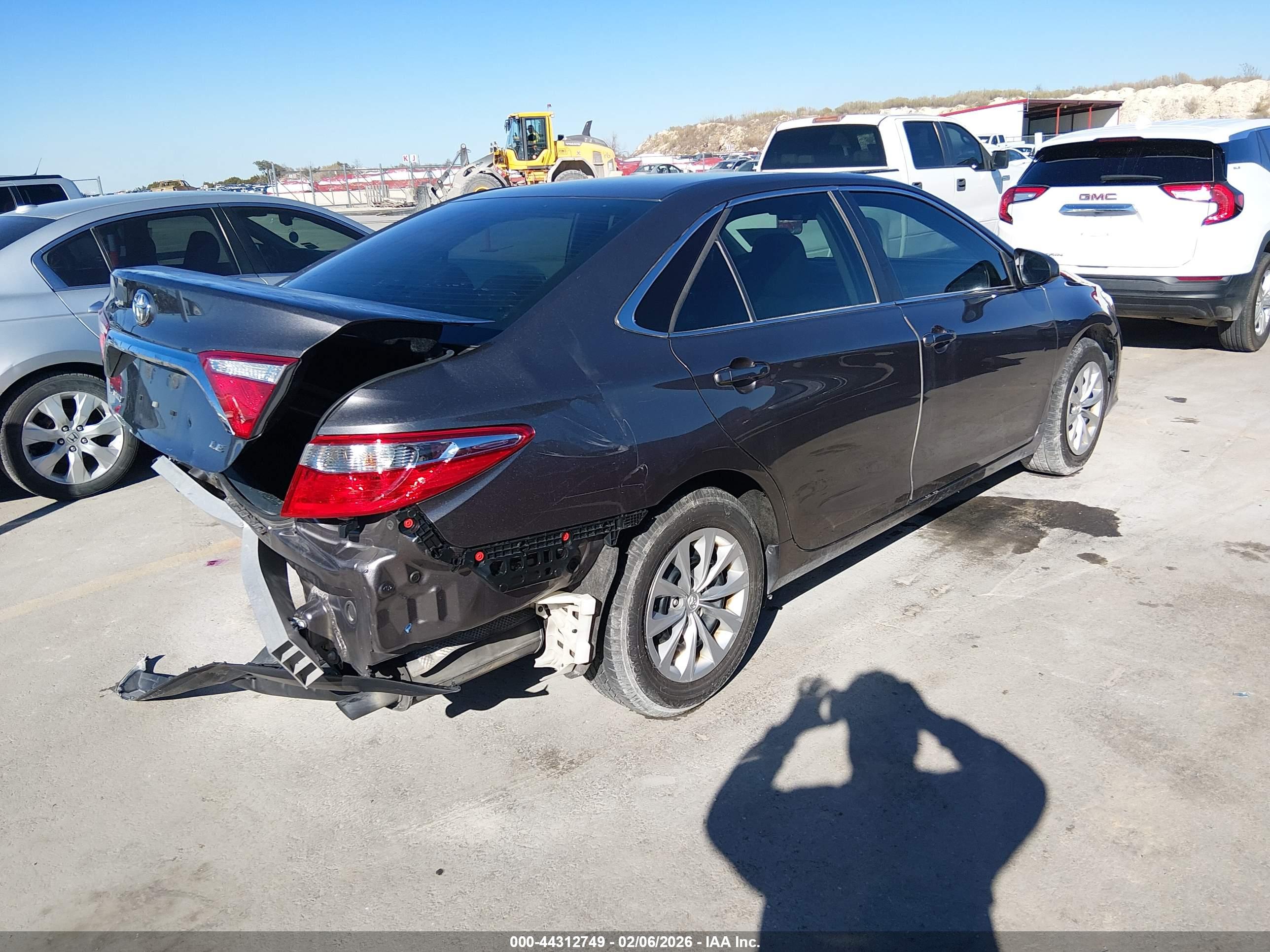 TOYOTA CAMRY image 4