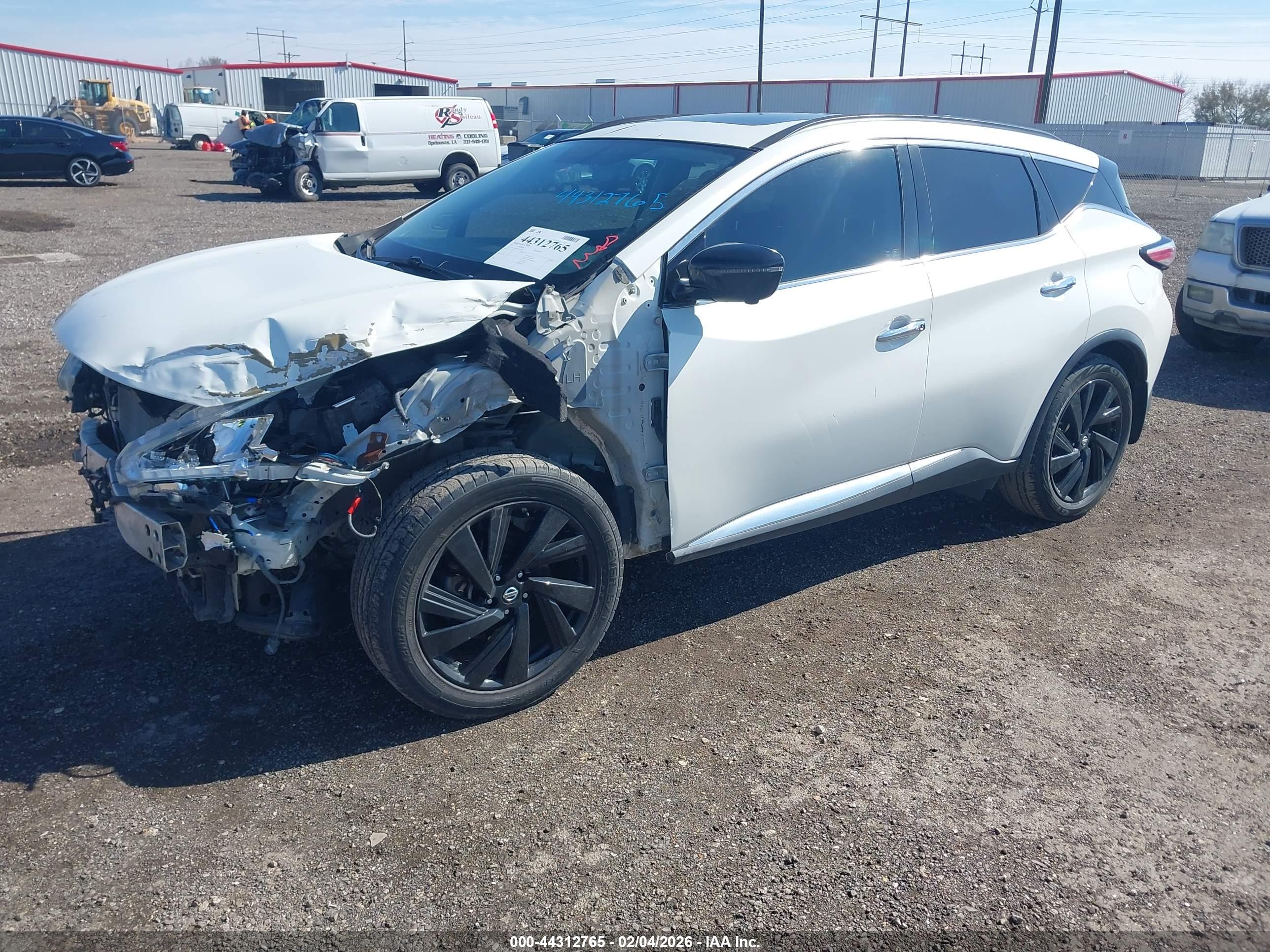 NISSAN MURANO image 2