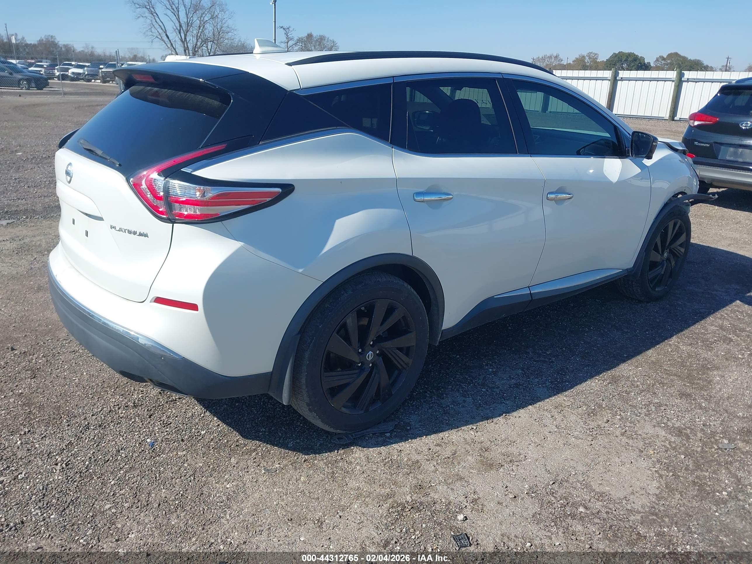 NISSAN MURANO image 4