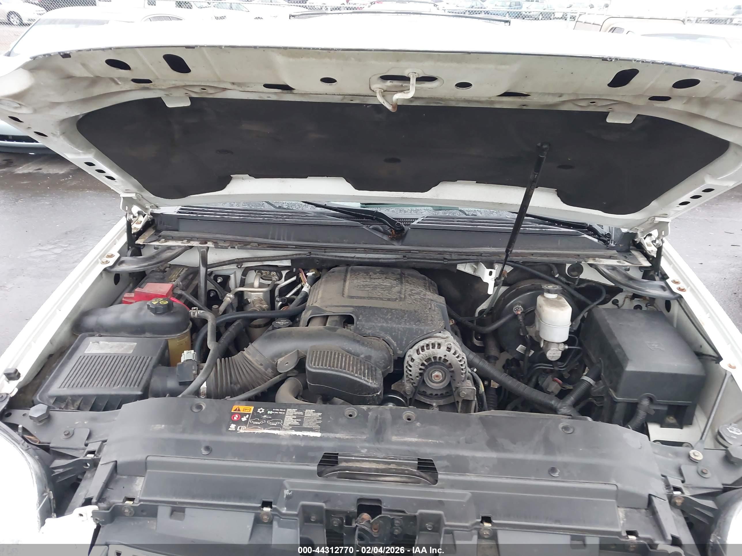 GMC YUKON image 10