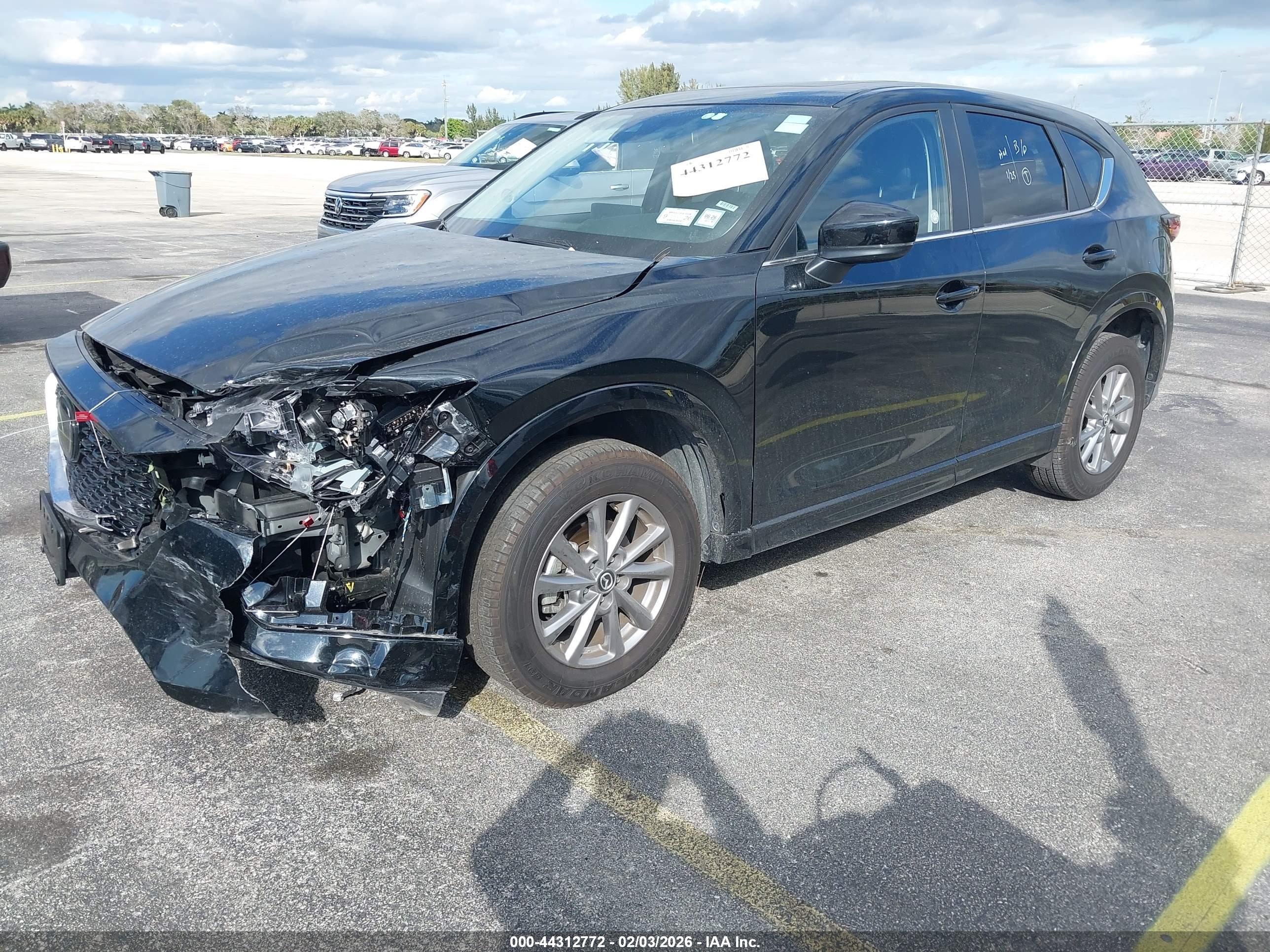MAZDA CX-5 image 2