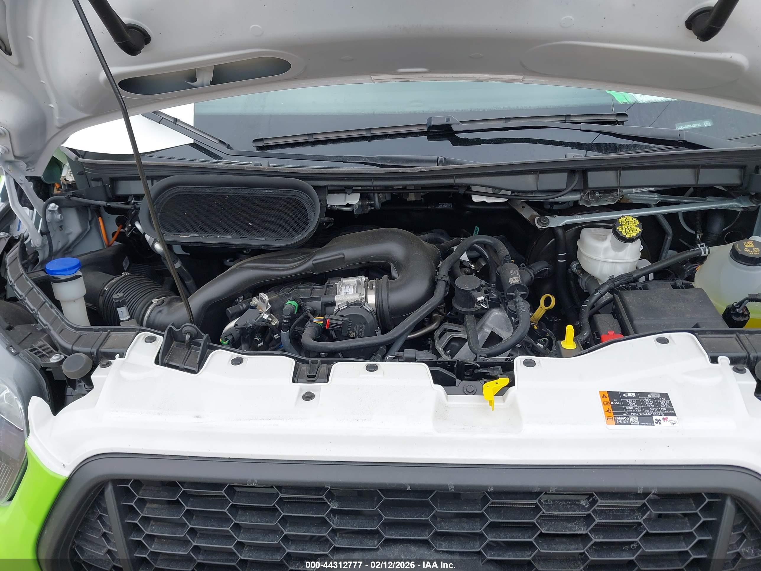FORD TRANSIT-250 image 10