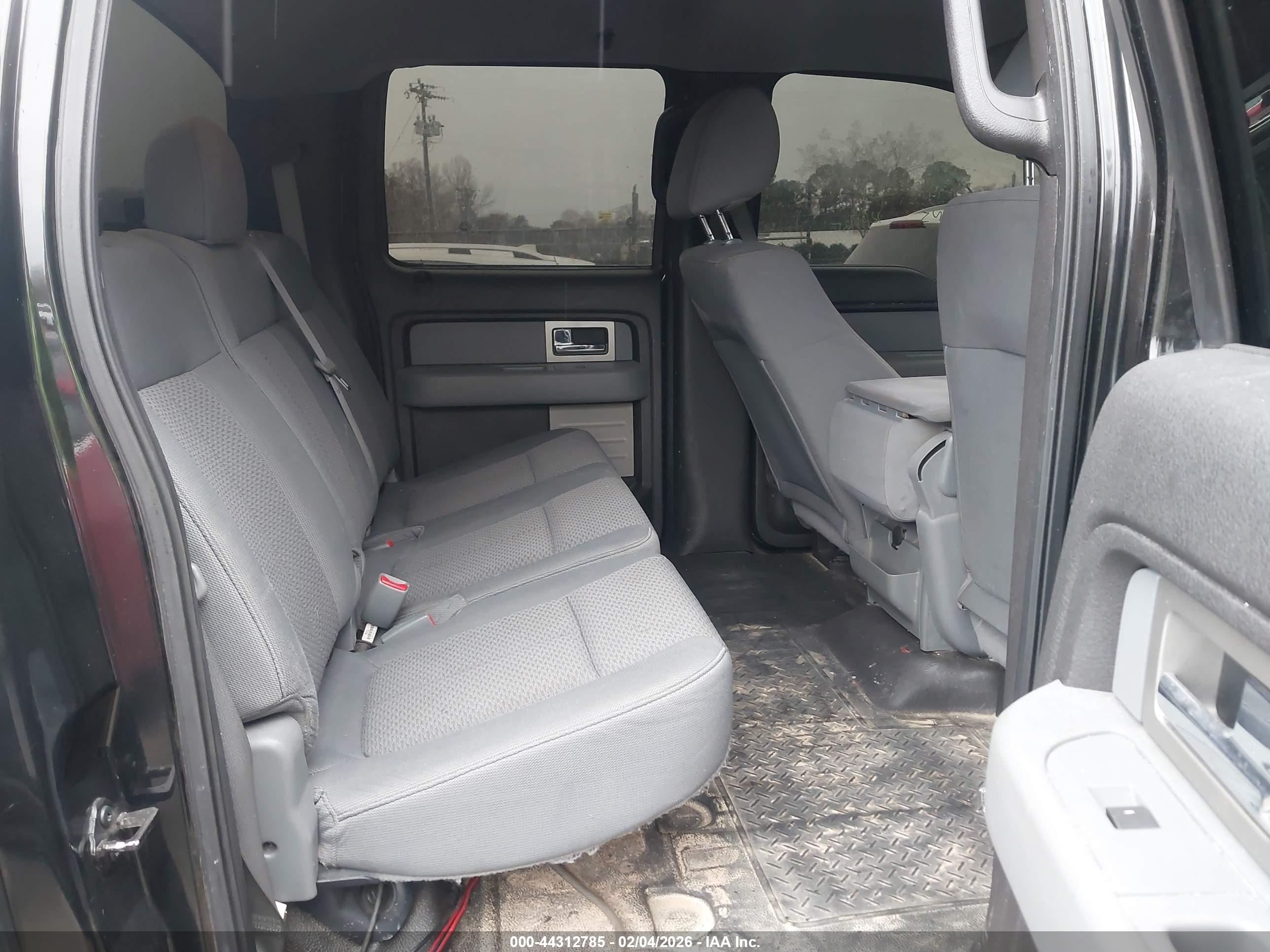 FORD F-150 image 8
