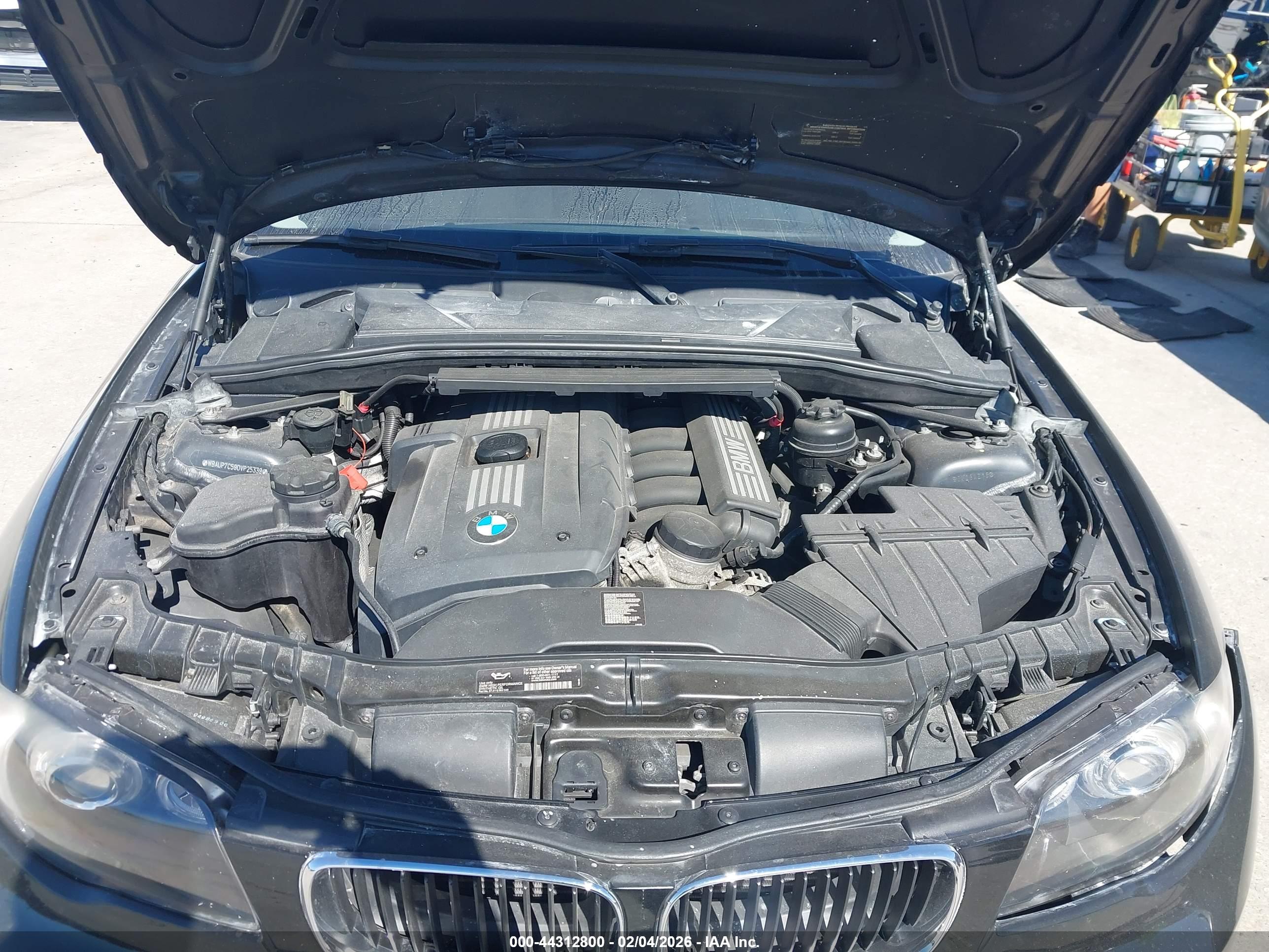 BMW 128I image 10
