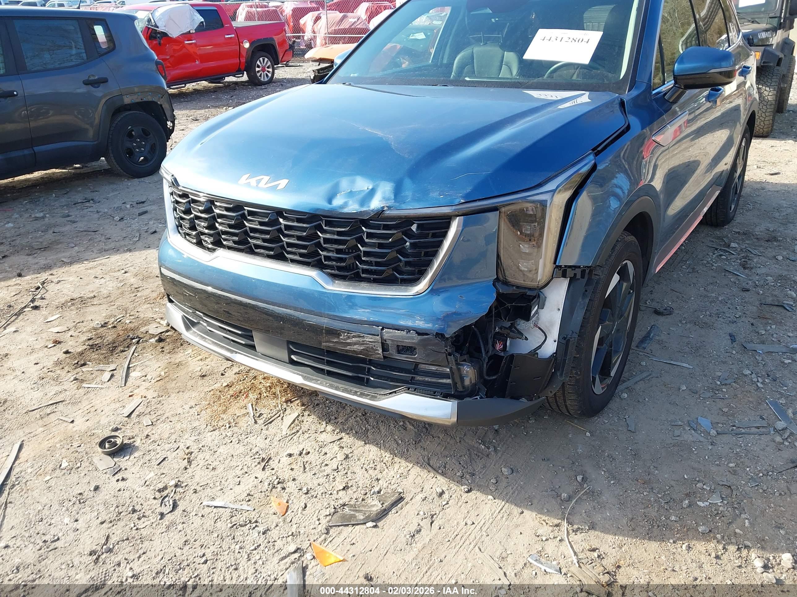 KIA SORENTO image 6