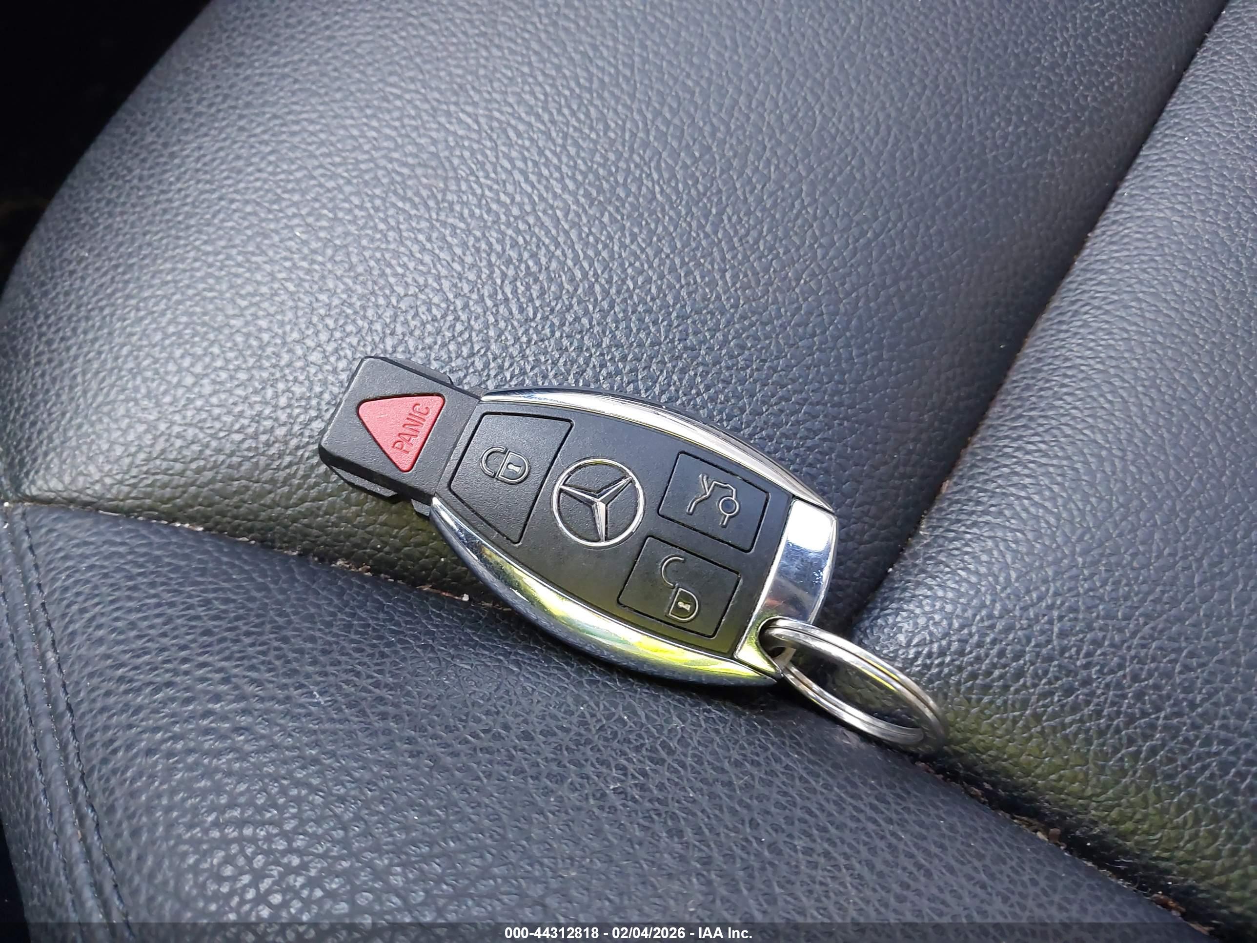 MERCEDES-BENZ CLA image 11