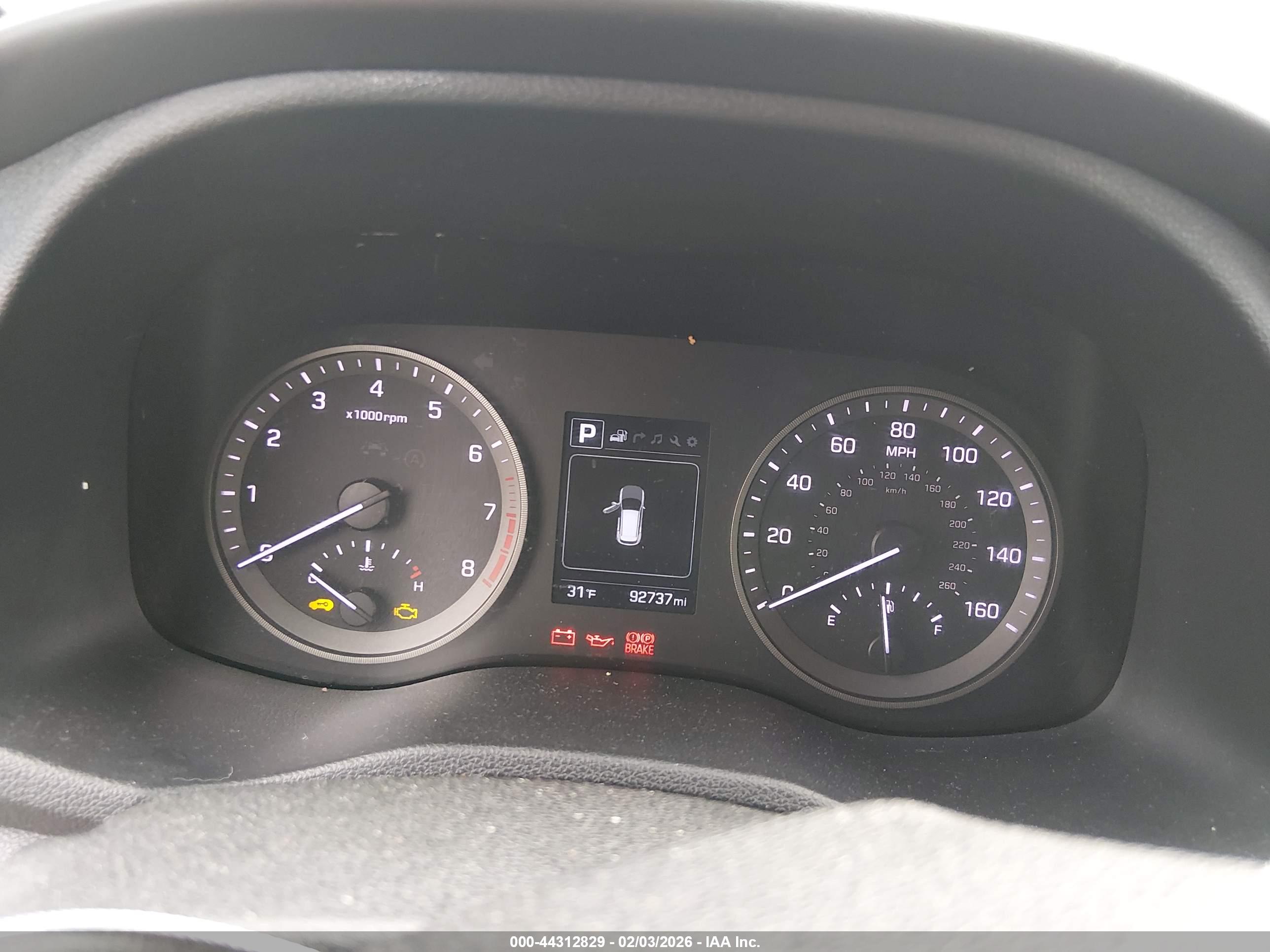 HYUNDAI TUCSON image 7