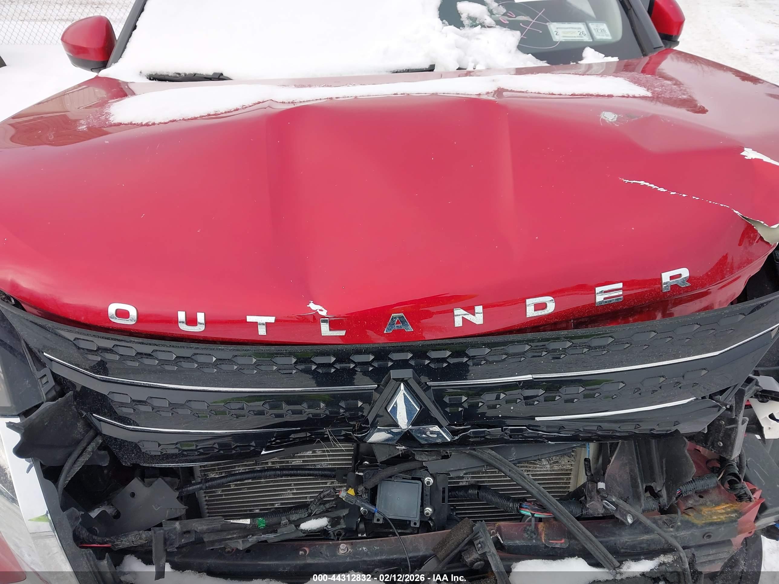 MITSUBISHI OUTLANDER image 10